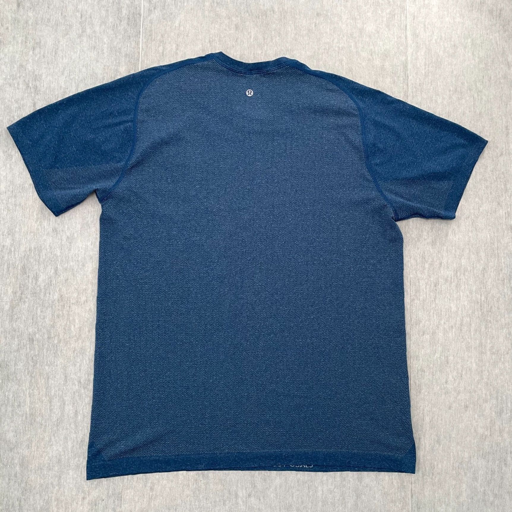 Lululemon Lululemon Metal Vent Tech Shirt Adult XL Blue Short Sleeve Active Top Mens Size US XL / EU 56 / 4 - 2 Thumbnail