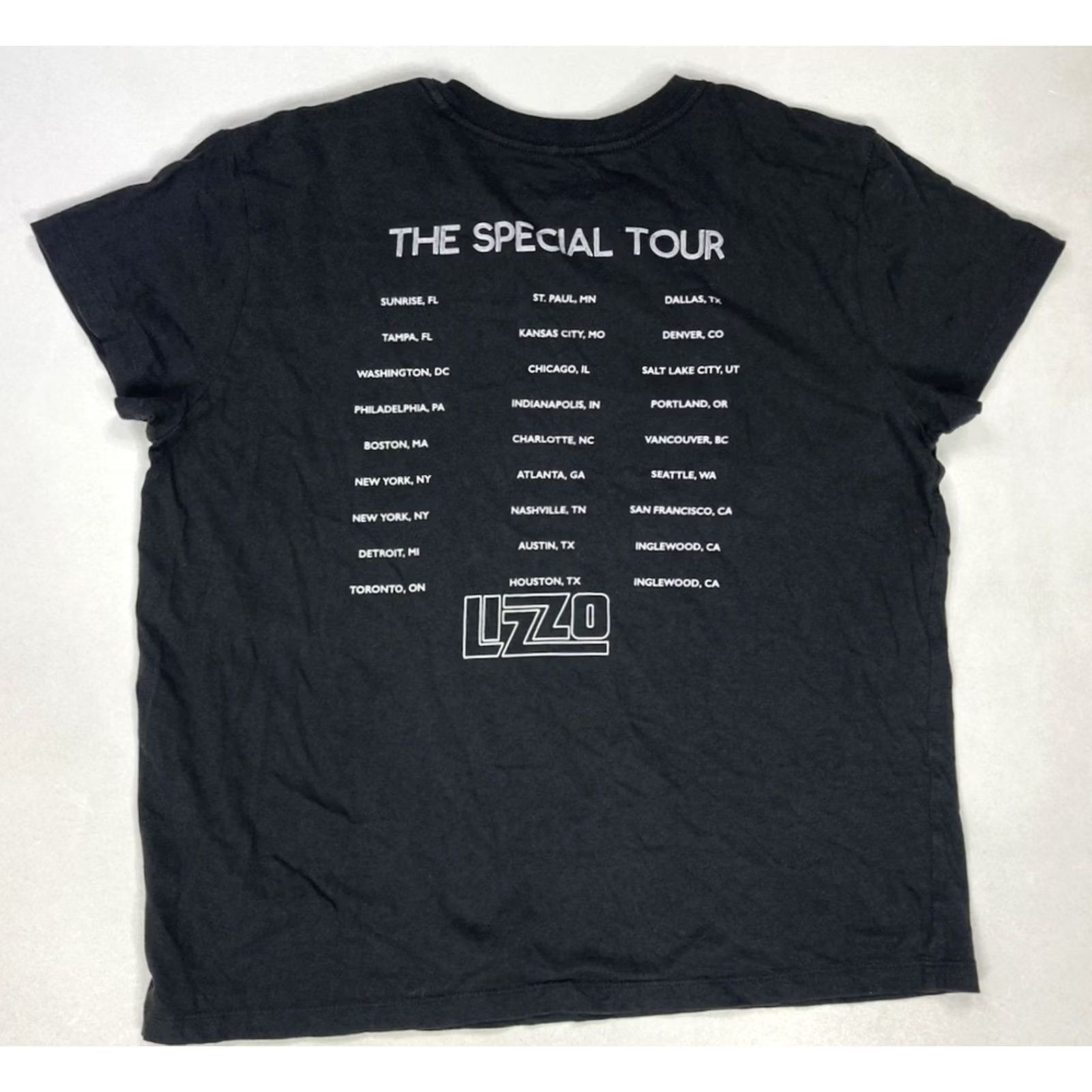 Rizzoli Lizzo The Special Tour 2022 Graphic T-shirt Women Medium Black Music Merch Shirt Size M / US 6-8 / IT 42-44 - 3 Thumbnail