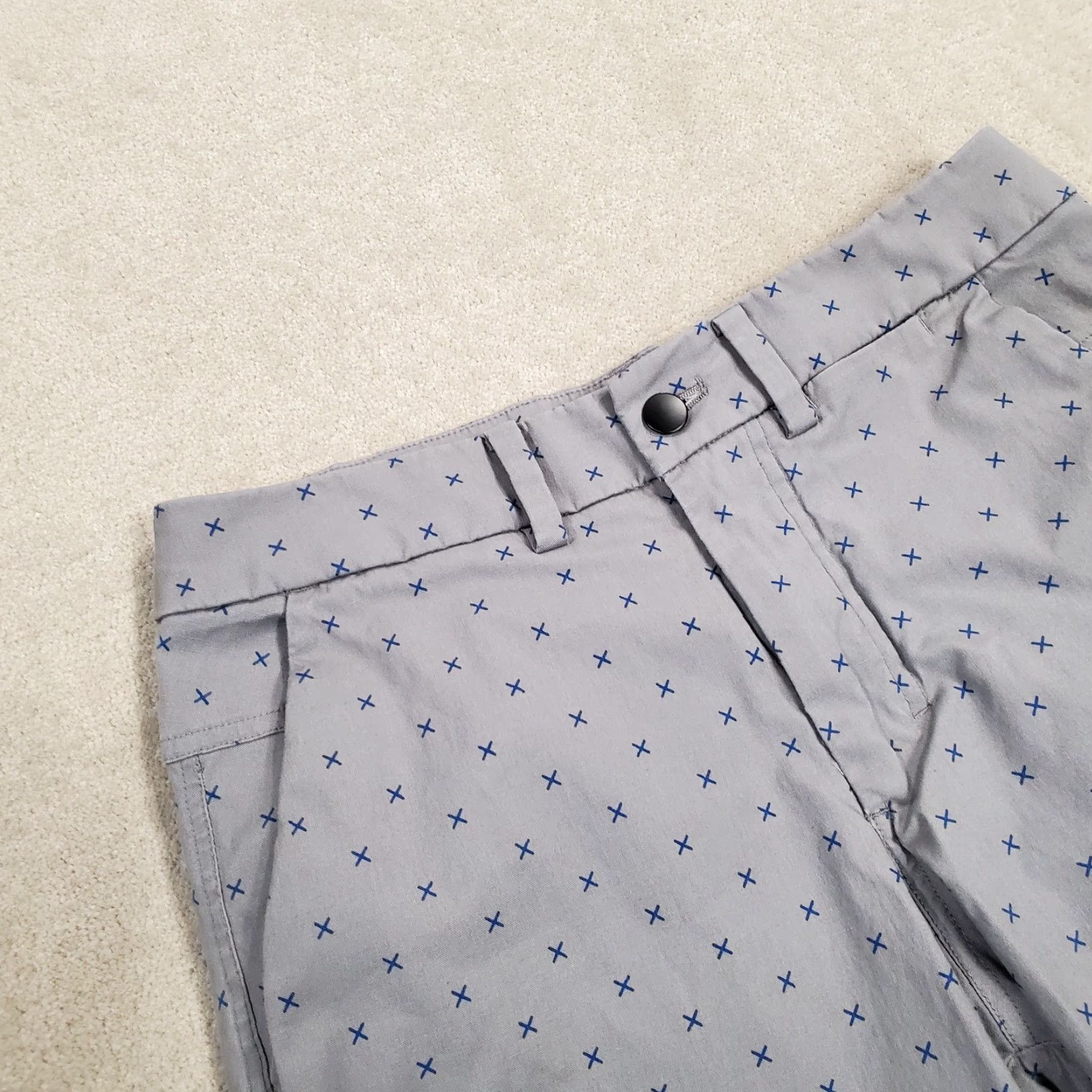 Lululemon Lululemon Shorts Mens 30 Gray Flat Front Geometric Chino Cotton Blend Spandex Pockets Regular Vintage No Size US 30 / EU 46 - 2 Thumbnail