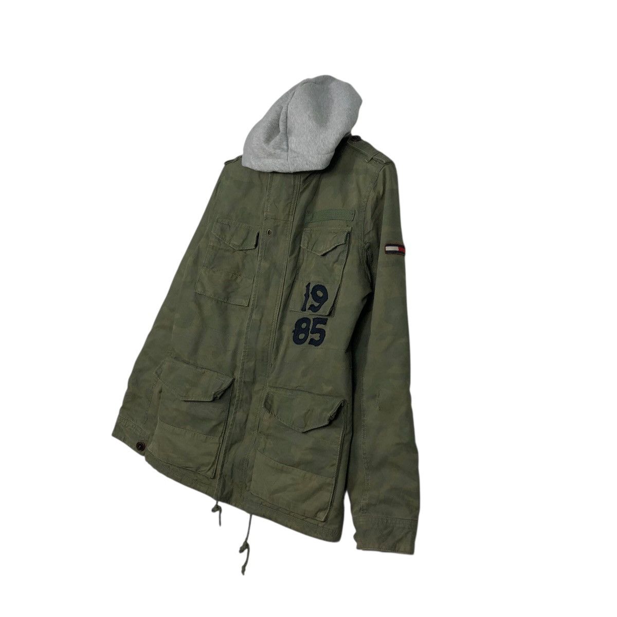 Japanese Brand Vintage Biker Streetwear Jacket Tommy Hilfiger Multi Pocket Size US M / EU 48-50 / 2 - 3 Thumbnail