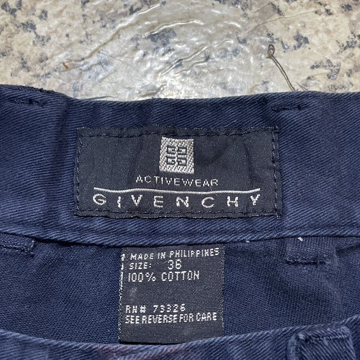 Givenchy Vintage Givenchy Activewear Pleated Chino Shorts Navy Blue Size US 36 / EU 52 - 8 Thumbnail