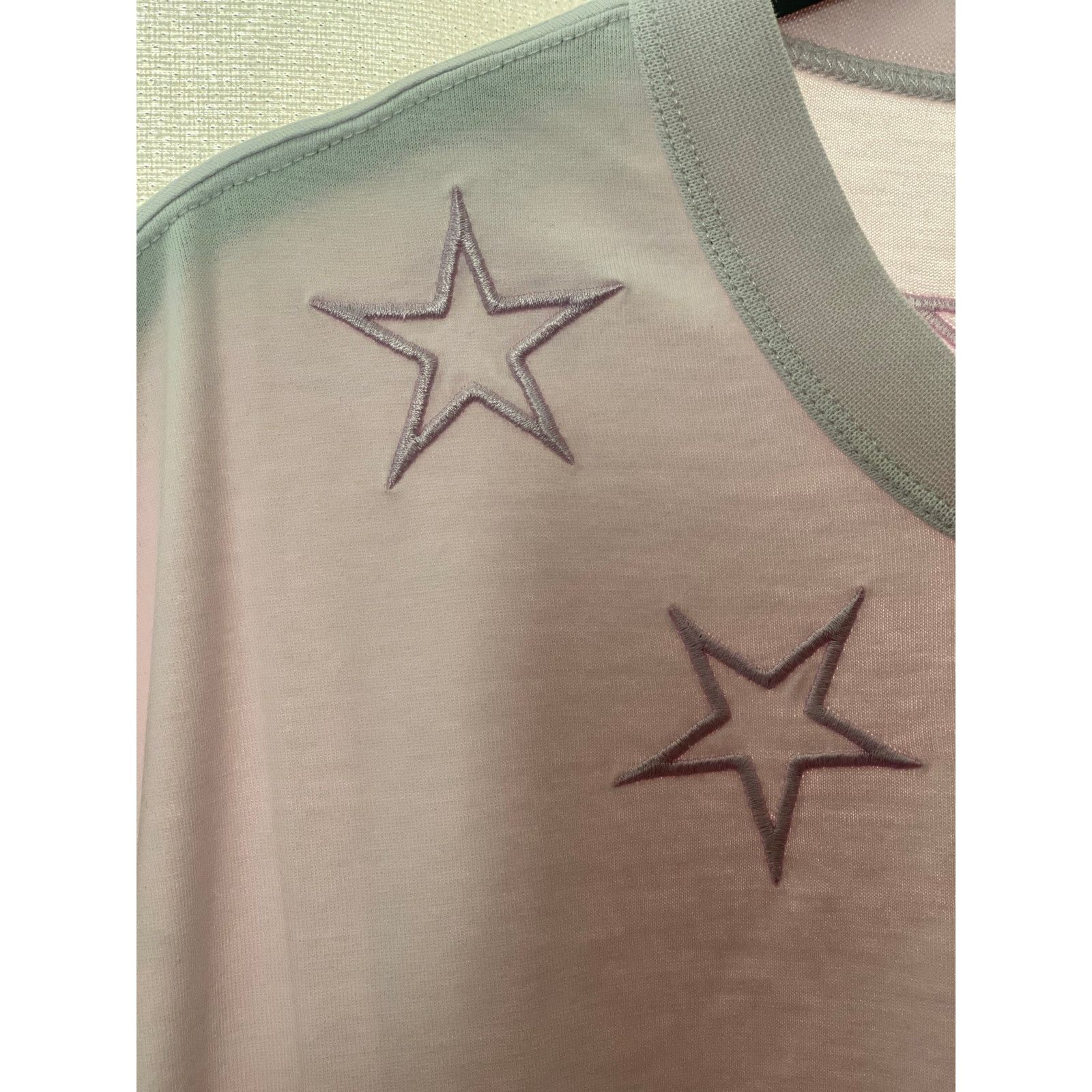 Givenchy Givenchy Star Embroidered Neck Tee m L Size US L / EU 52-54 / 3 - 3 Thumbnail