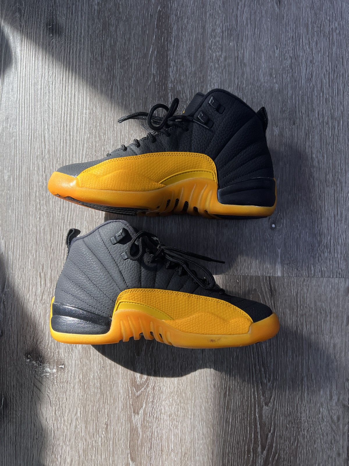 Jordan Brand Air Jordan 12 Retro “Black University Gold” (GS) *PRE-OWNED* Size US 6.5 / EU 39-40 - 2 Thumbnail