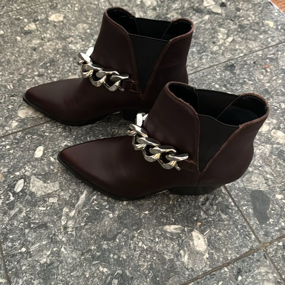 Marc Fisher Marc Fisher LTD™ leather Henly Ankle boot, chunky chain poi Size US 6 / IT 36 - 6 Thumbnail
