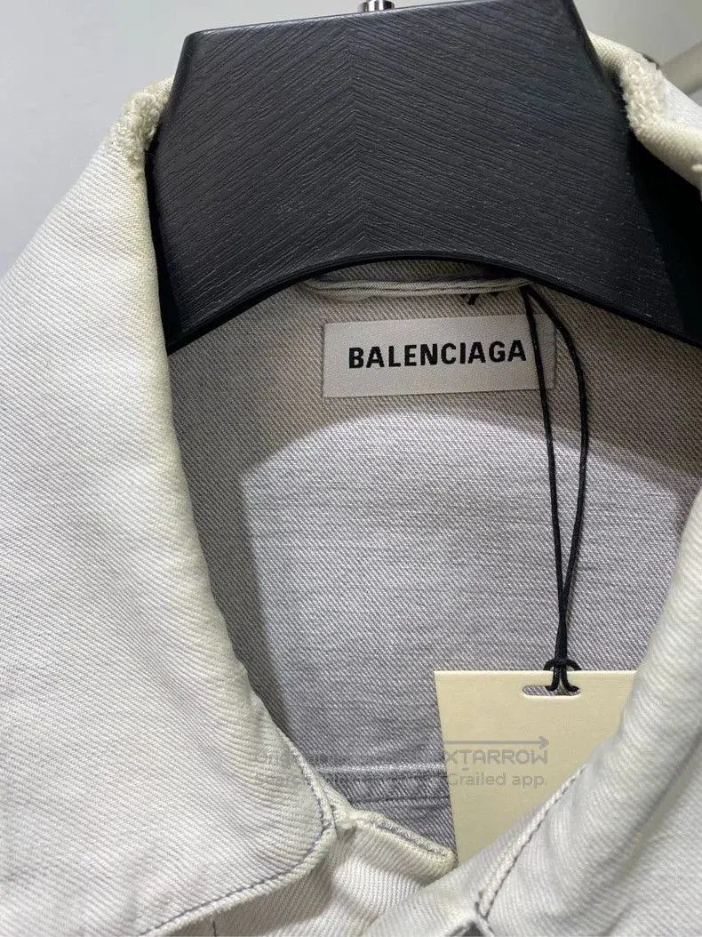 Balenciaga Balenciaga Distressed Denim Jacket with Logo. Size US S / EU 44-46 / 1 - 6 Thumbnail
