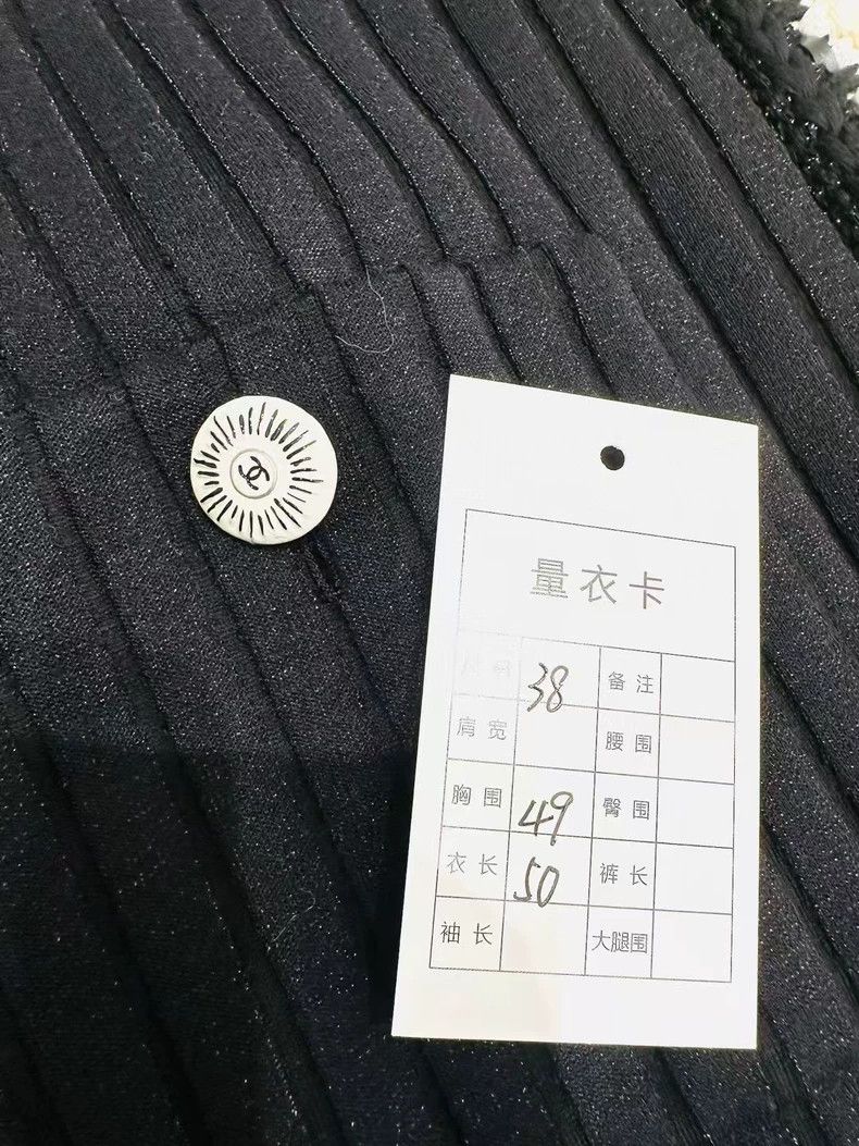 Chanel Chanel Early Spring Series Black and White Contrast Coat Size XS / US 0-2 / IT 36-38 - 9 Thumbnail
