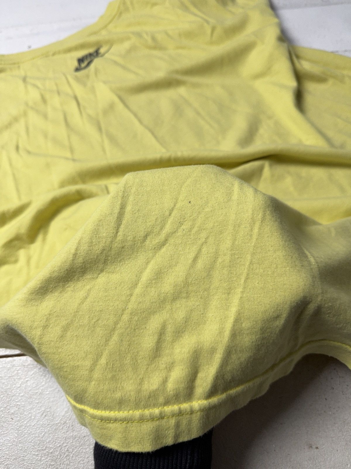 Nike Vintage Retro USA 90s Nike Yellow Tee with Big Swoosh Logo Size US XL / EU 56 / 4 - 22 Thumbnail