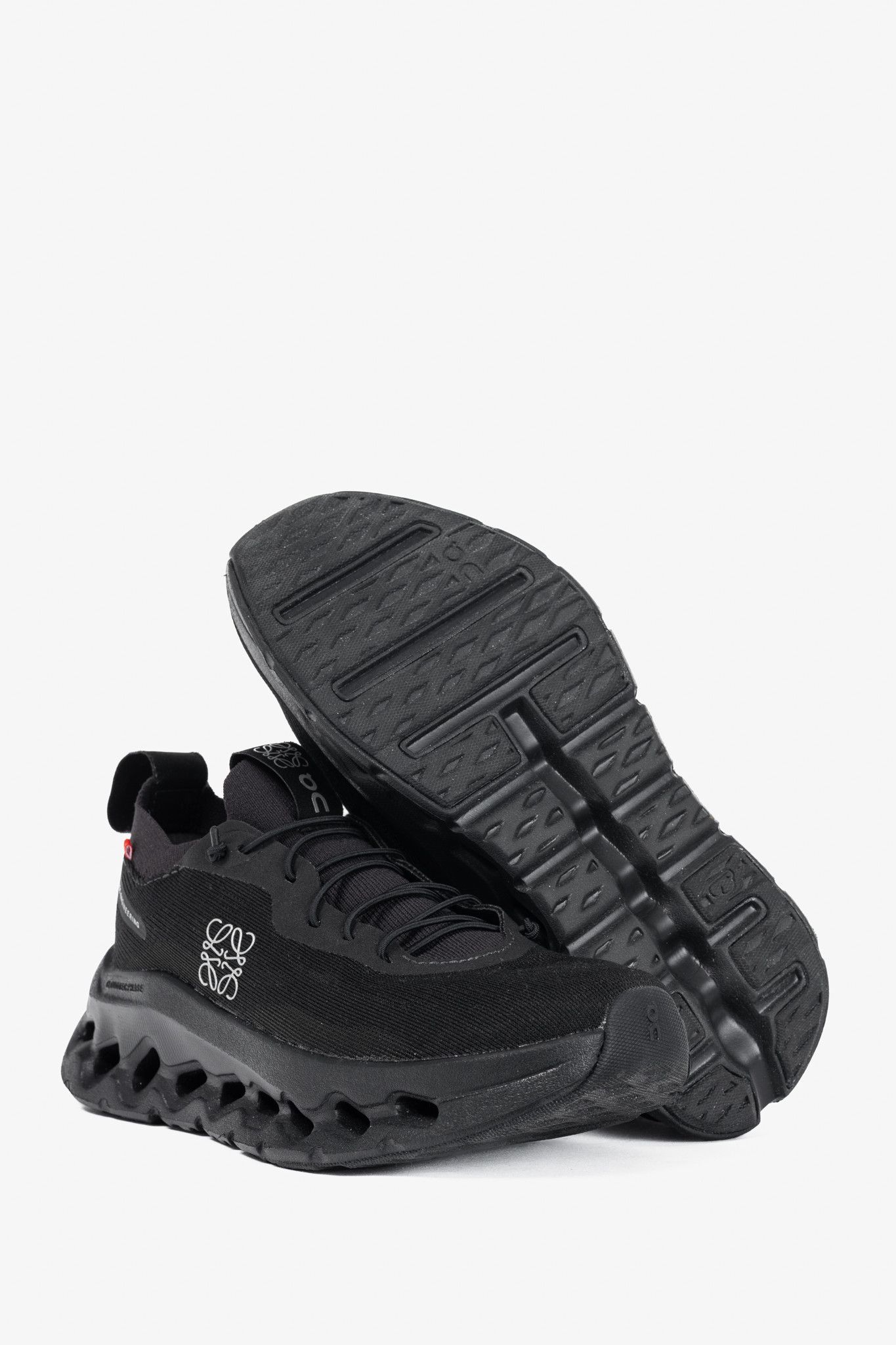 Loewe × On Loewe x ON Cloudtilt All Black Anagram Lace-Up Sneakers Size US 5 / IT 35 - 4 Thumbnail