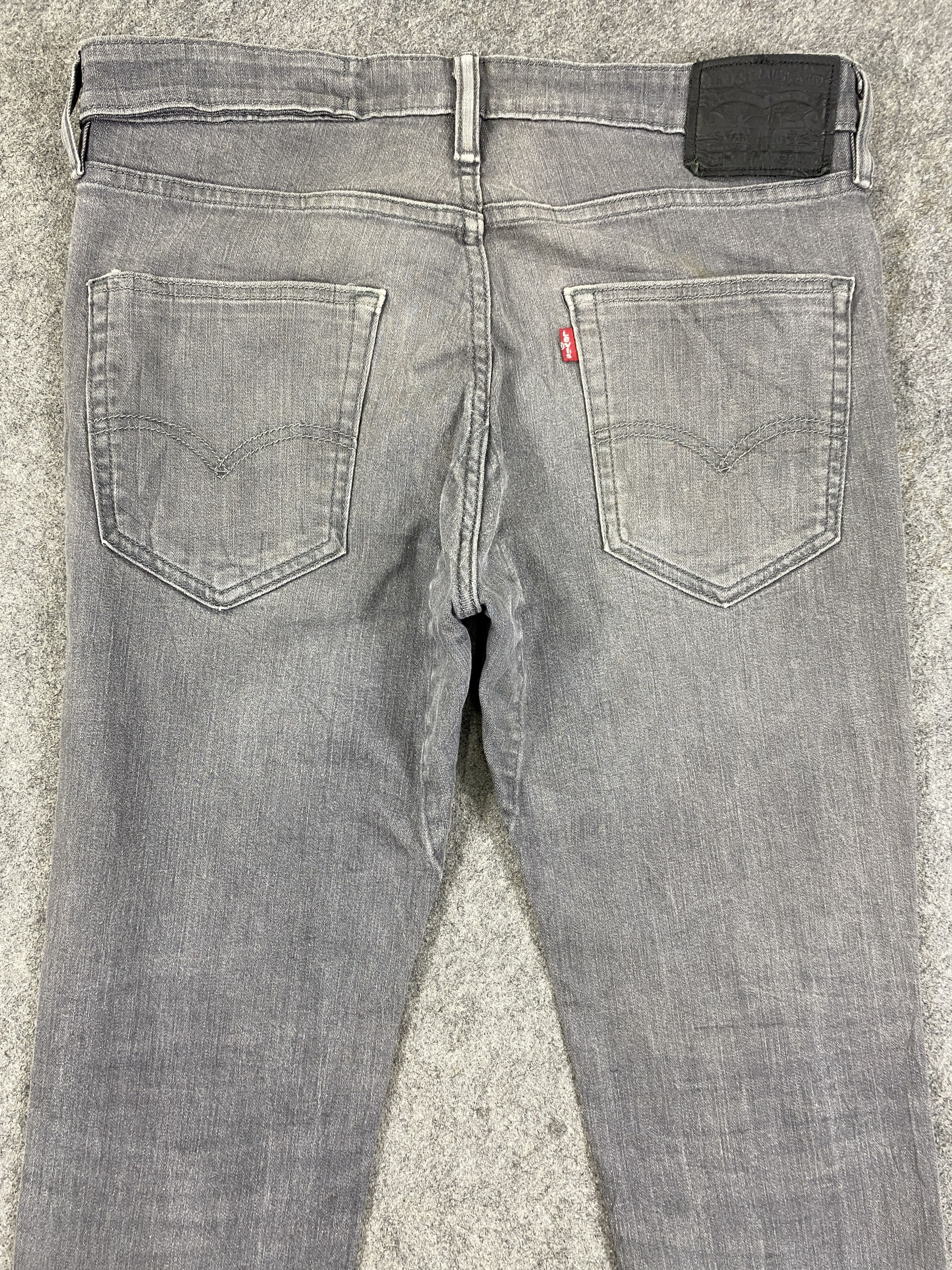 Levi's Grey Vintage Levi's 511 Jeans 35x30 Denim -JN2139 Size US 35 - 4 Thumbnail