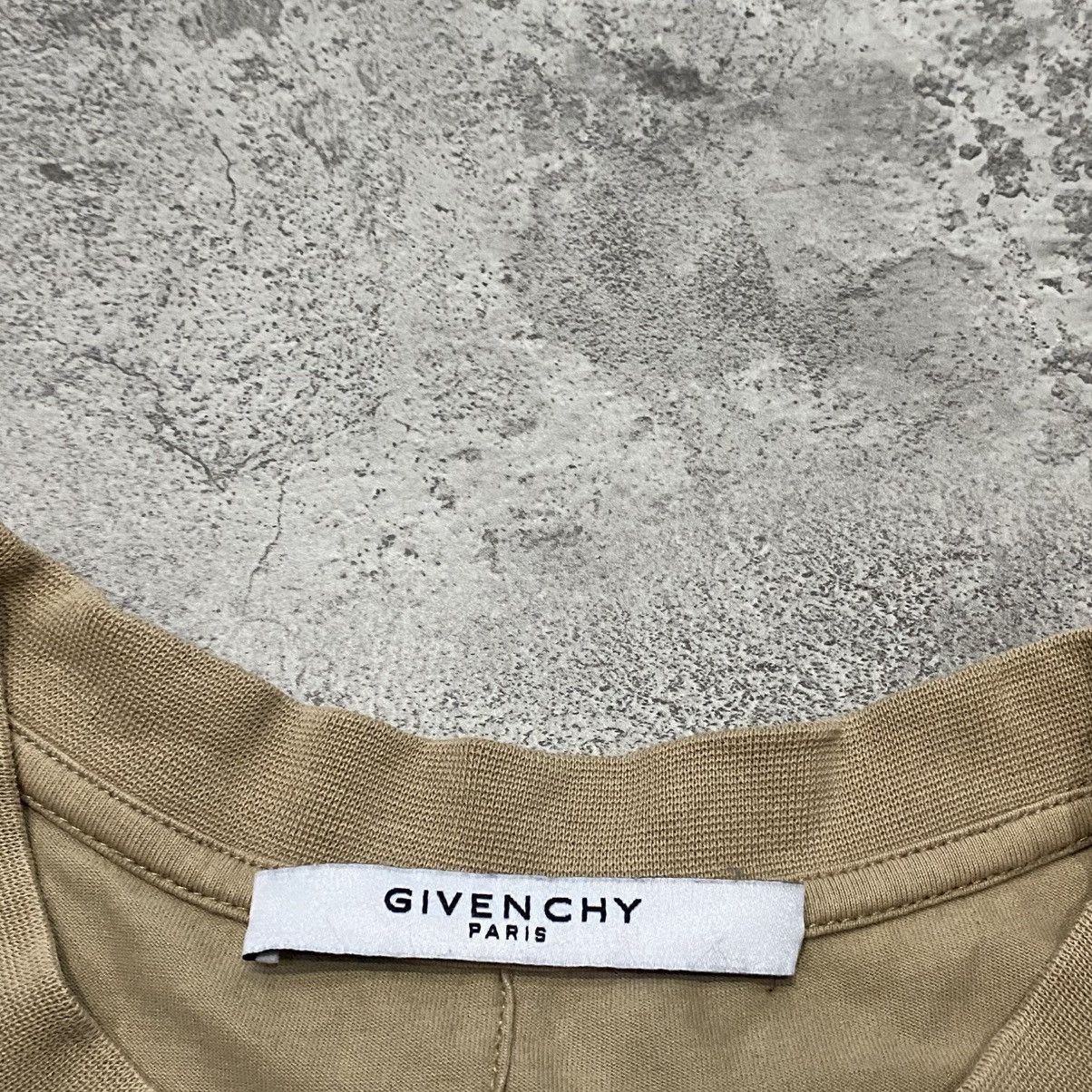 Givenchy Givenchy Real Eyes Realize Real Lies Size US M / EU 48-50 / 2 - 4 Thumbnail