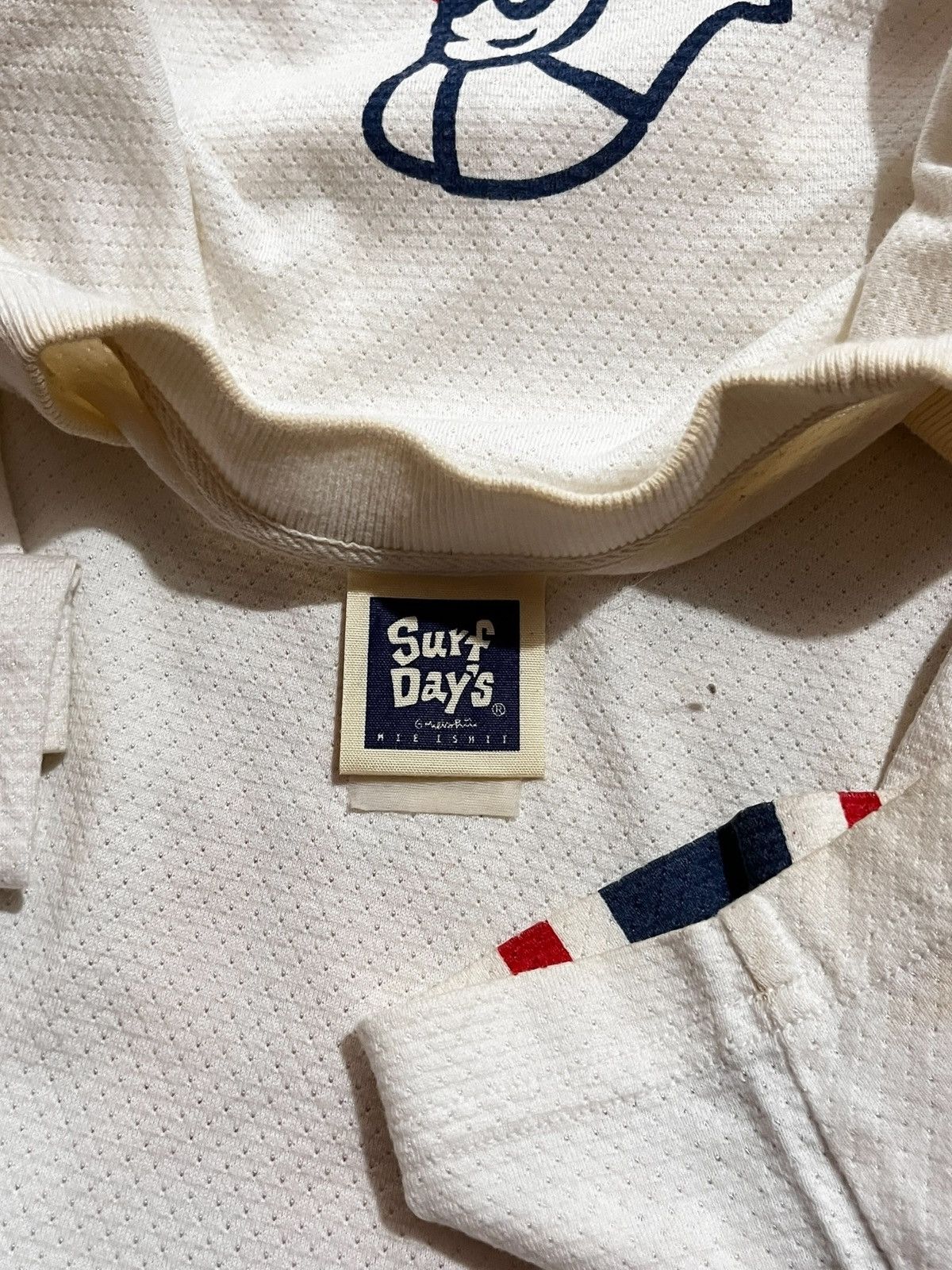 Vintage 2000s Surf Day’s Size US L / EU 52-54 / 3 - 4 Thumbnail