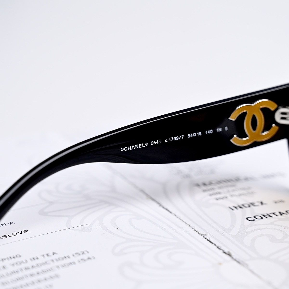 Chanel CHANEL 0CH5541 1799/7 SUNGLASSES Size ONE SIZE - 7 Thumbnail