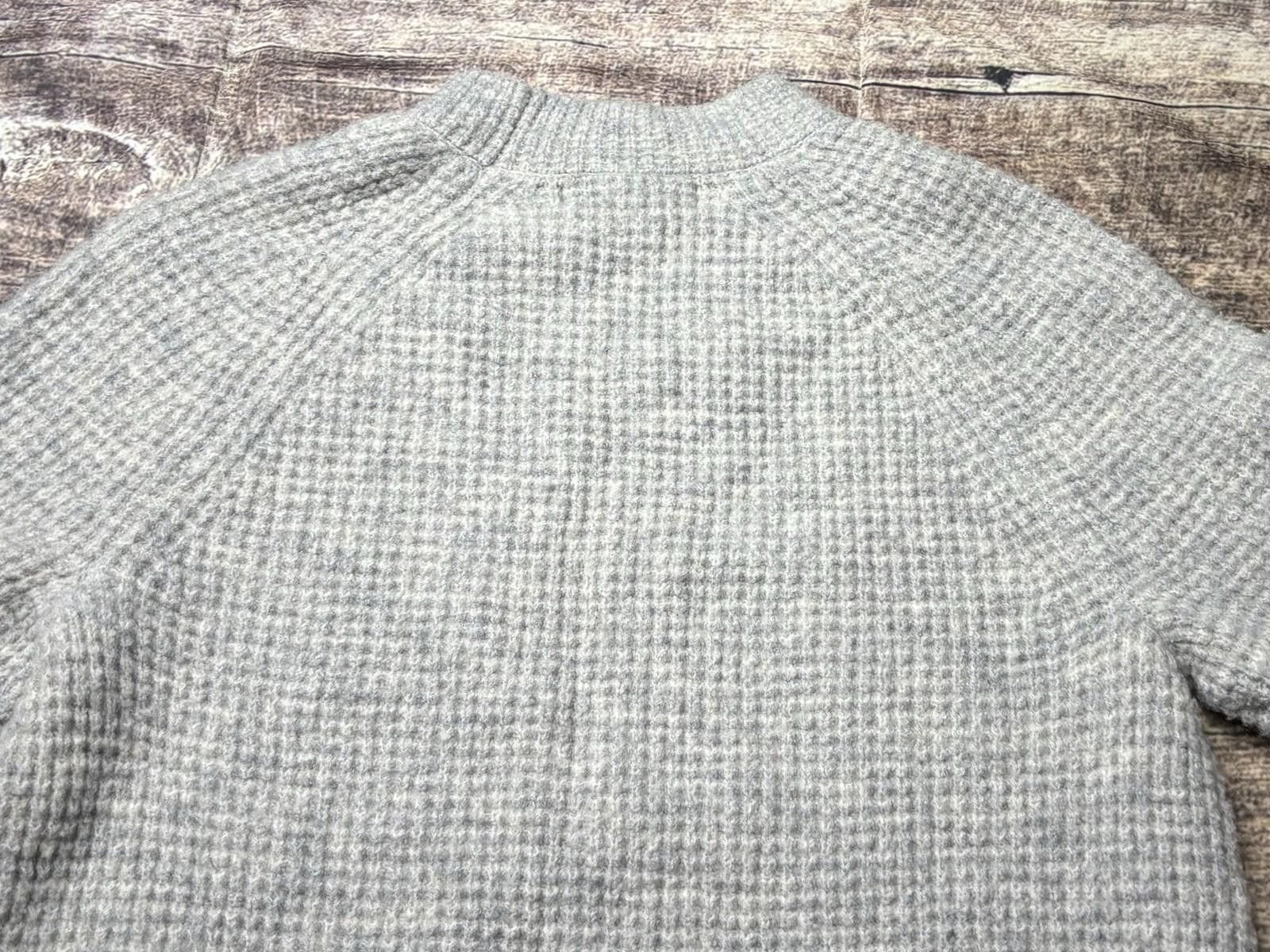 Banana Republic Banana Republic Sweater Womens XS Chunky Waffle Knit Wool Size XS / US 0-2 / IT 36-38 - 6 Thumbnail