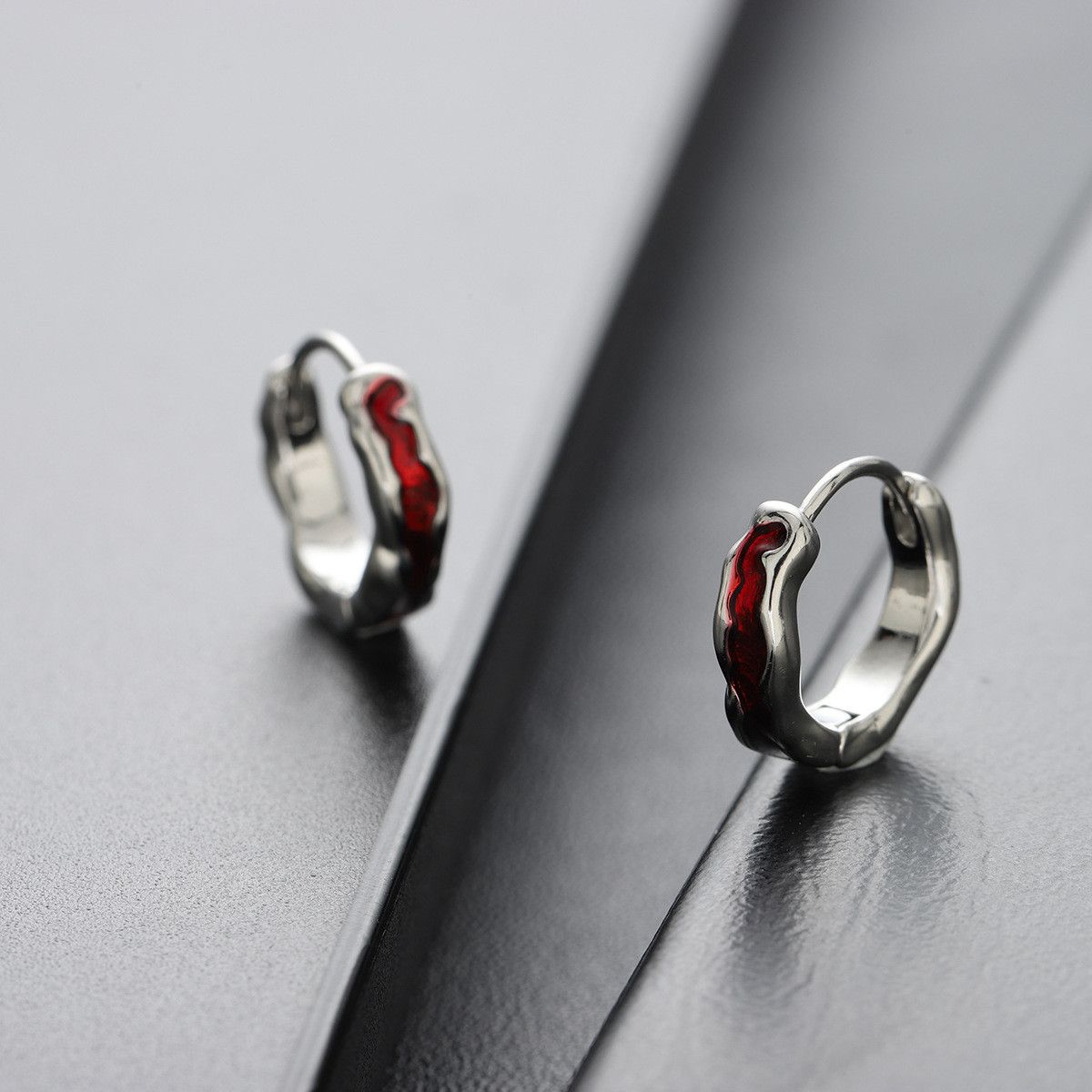 Jewelry × Sterling Silver Dark Earrings One Pairs Chrome Jewelry Size ONE SIZE - 4 Thumbnail