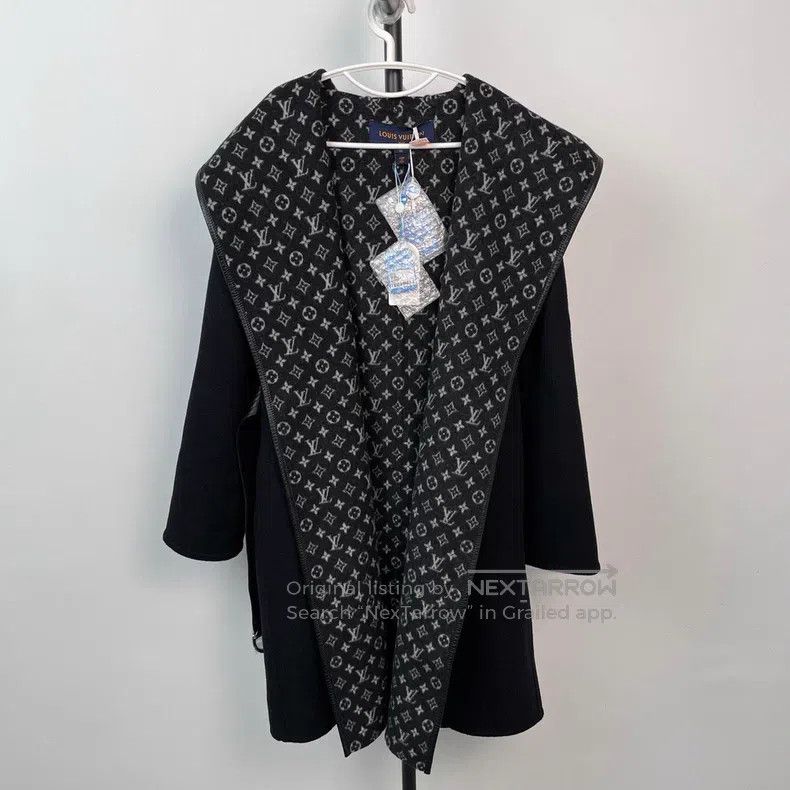 Louis Vuitton Louis Vuitton Black wool coat Size XS / US 0-2 / IT 36-38 - 1 Thumbnail