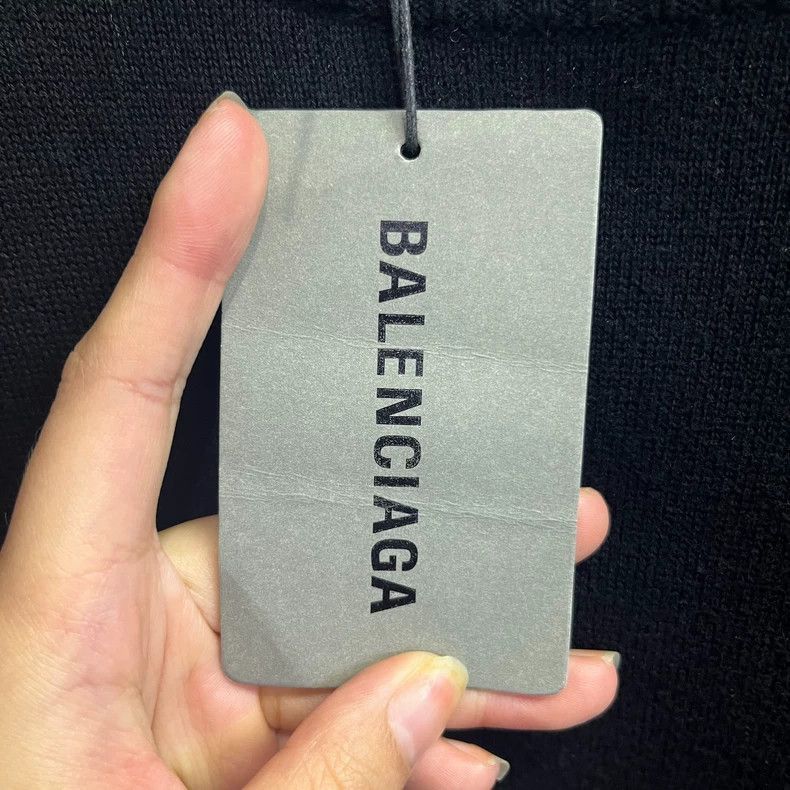 Balenciaga Balenciaga Black Coke Printed Logo Heavy Knitted Sweater-25 Size US S / EU 44-46 / 1 - 3 Thumbnail