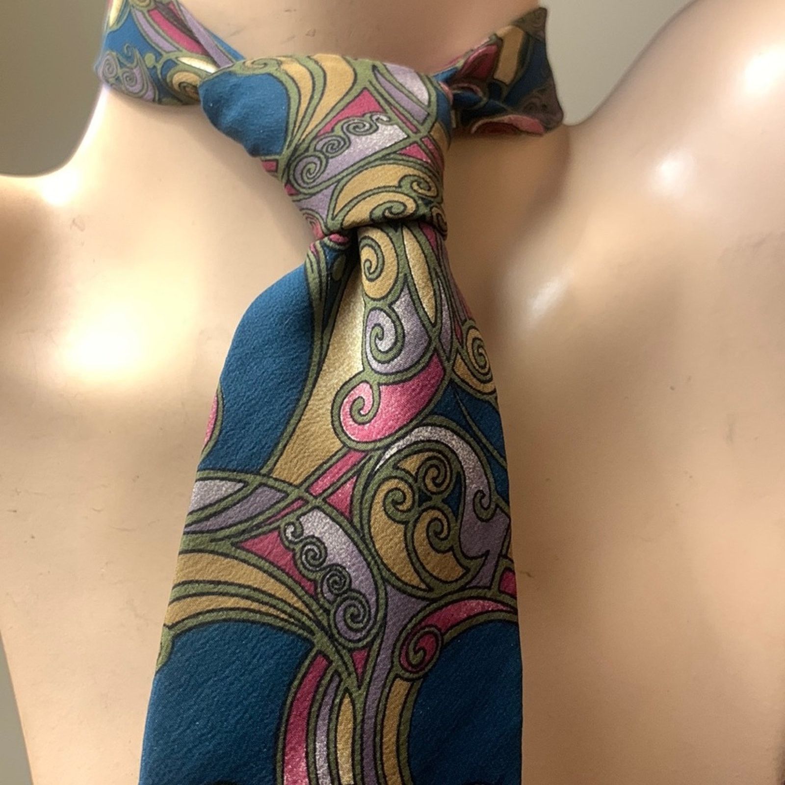 Vintage 80’s vintage Art Nouveau Art Deco Silk Necktie Size ONE SIZE - 1 Thumbnail