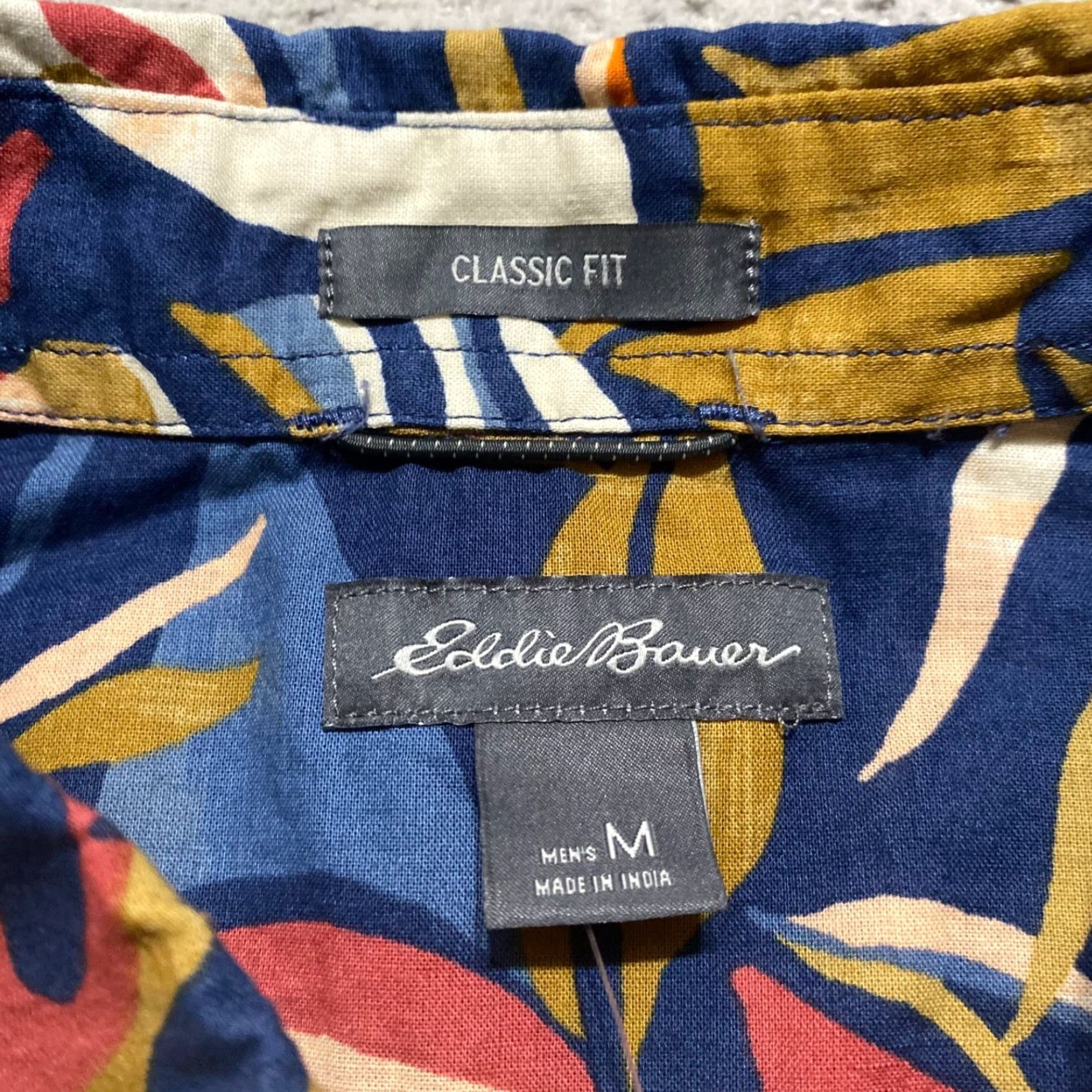 Eddie Bauer NWT Eddie Bauer Shirt Multicolor Floral Button Down S/S Eddie Bauer Button-Up Baja 3XLT Big & Tall Men Mens Floral Shirt Baja Shirt Navy? Size US XXL / EU 58 / 5 - 3 Thumbnail