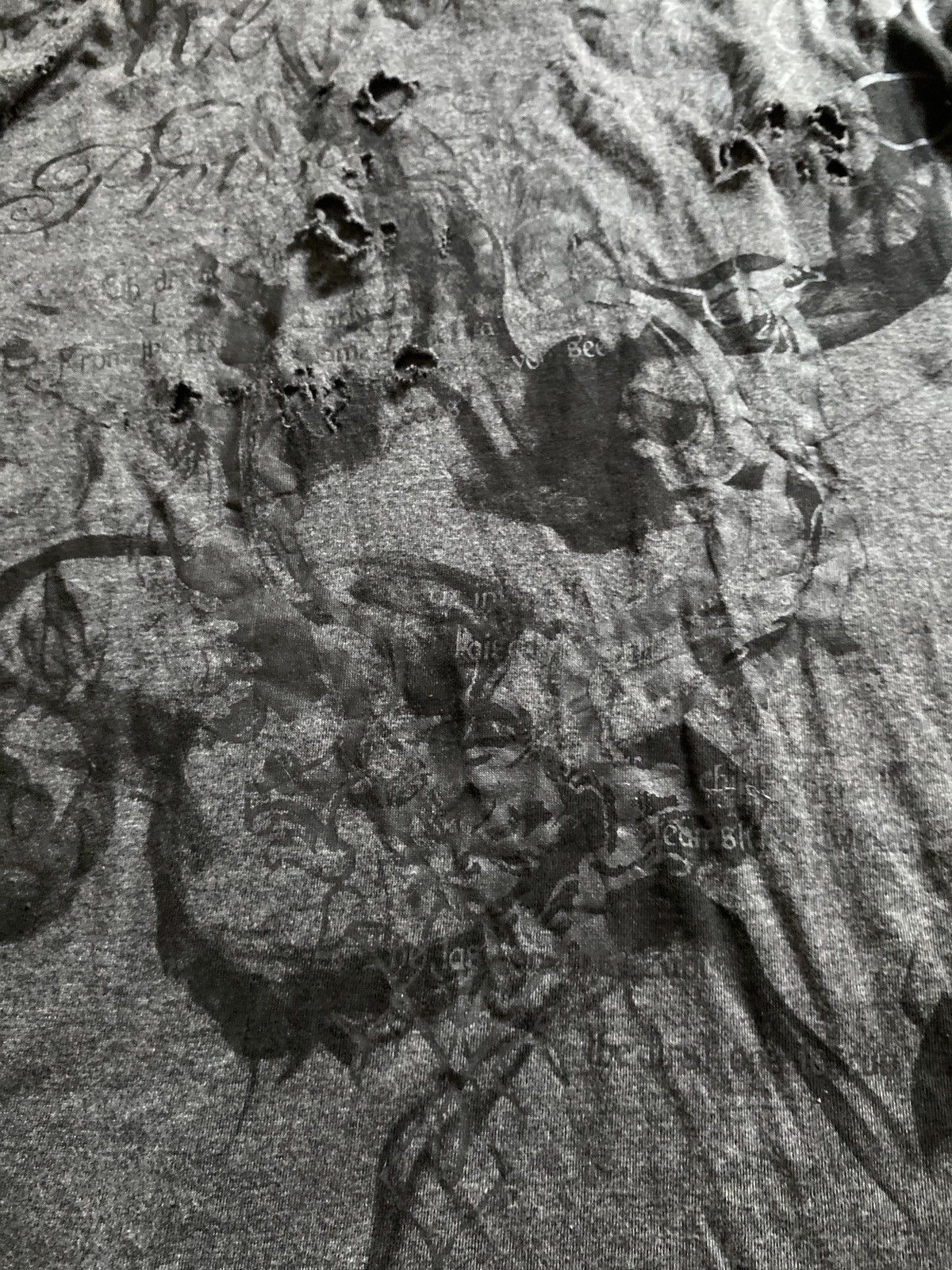 Yohji Yamamoto Clash Ahead Distressed Poem Abstrak ERD Tshirt Size US L / EU 52-54 / 3 - 4 Thumbnail