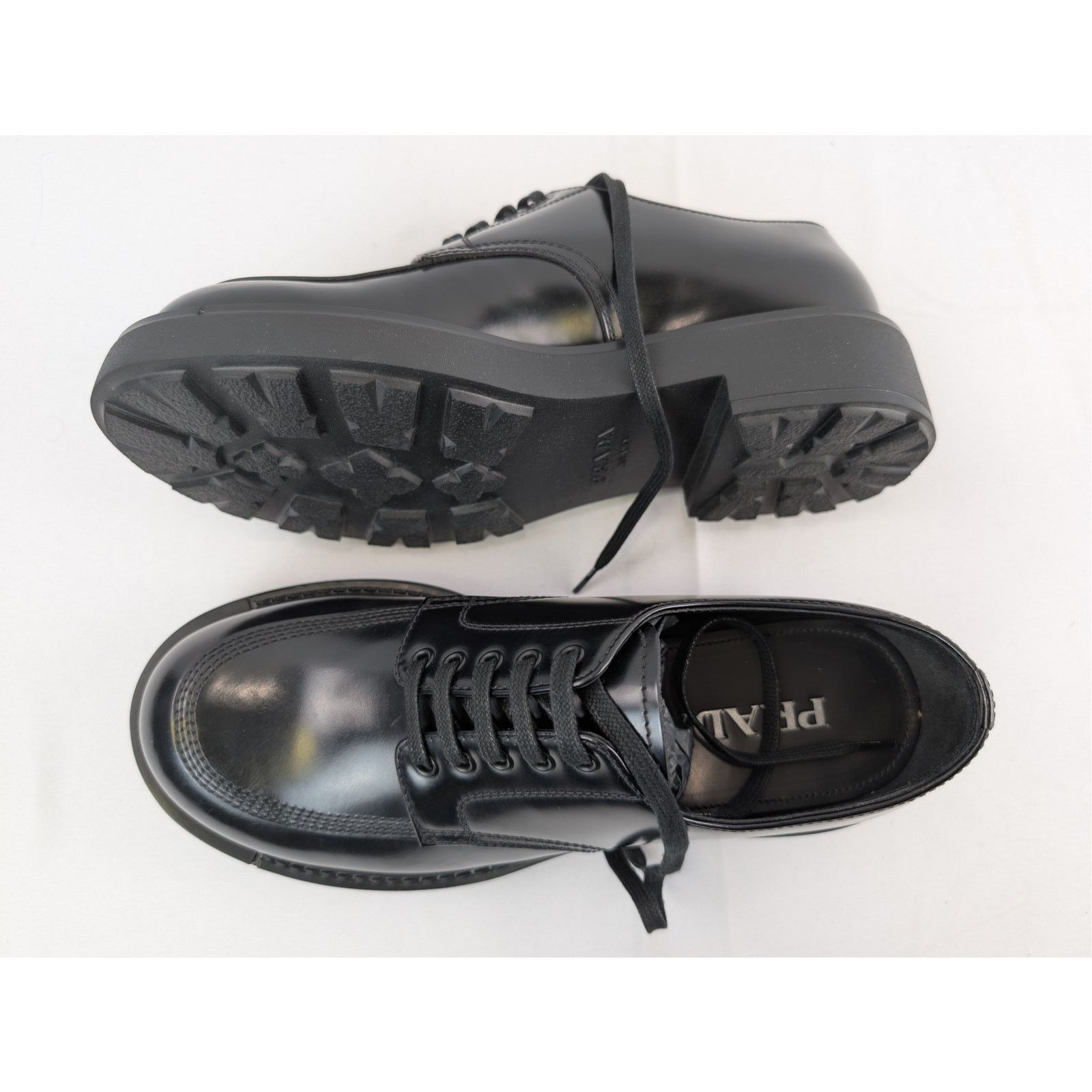 Prada o1rshd1 Brushed Leather Derby Shoes Boots in Black Size US 8 / EU 41 - 1 Thumbnail