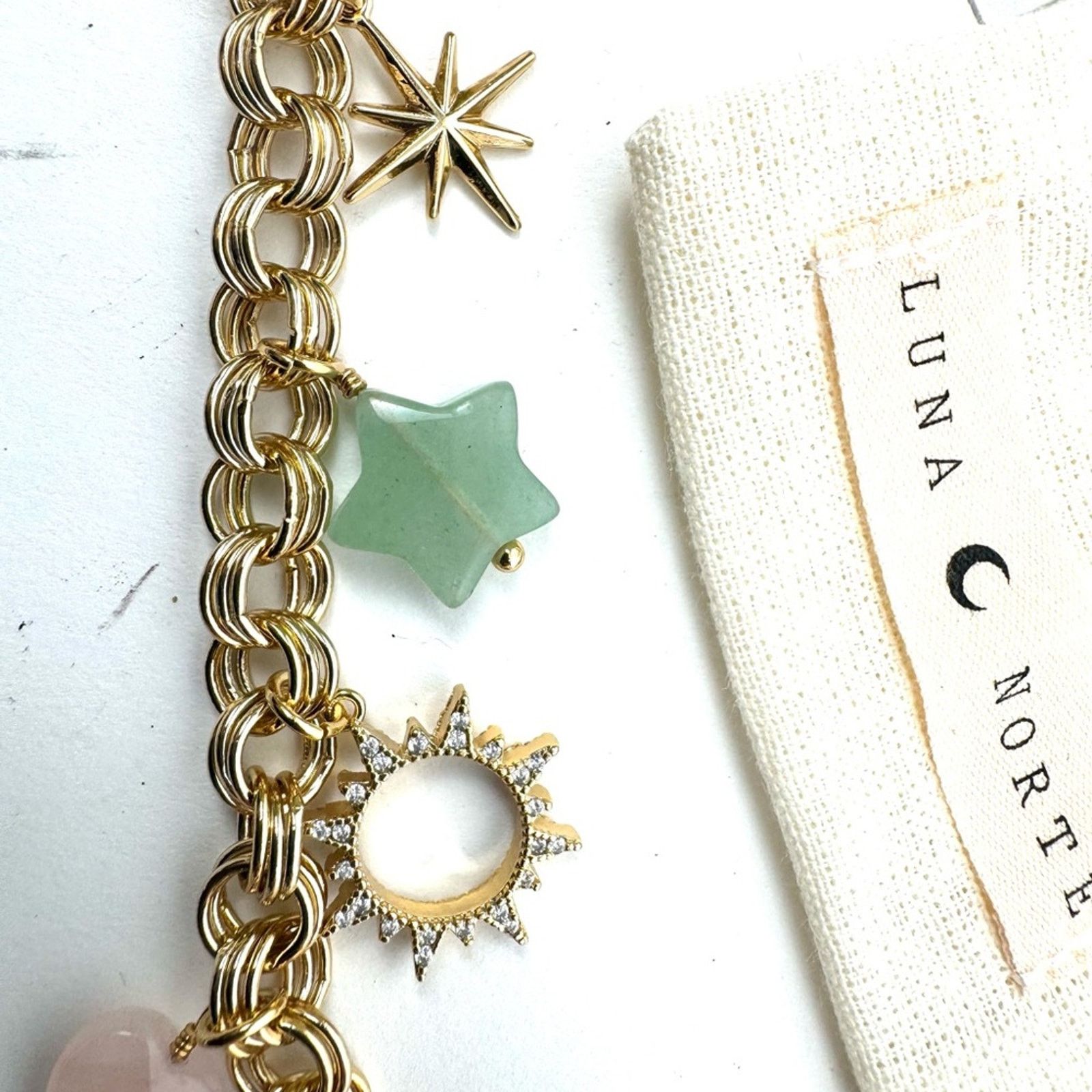 Other LUNA NORTE gold tone toggle charm bracelet Size ONE SIZE - 5 Thumbnail