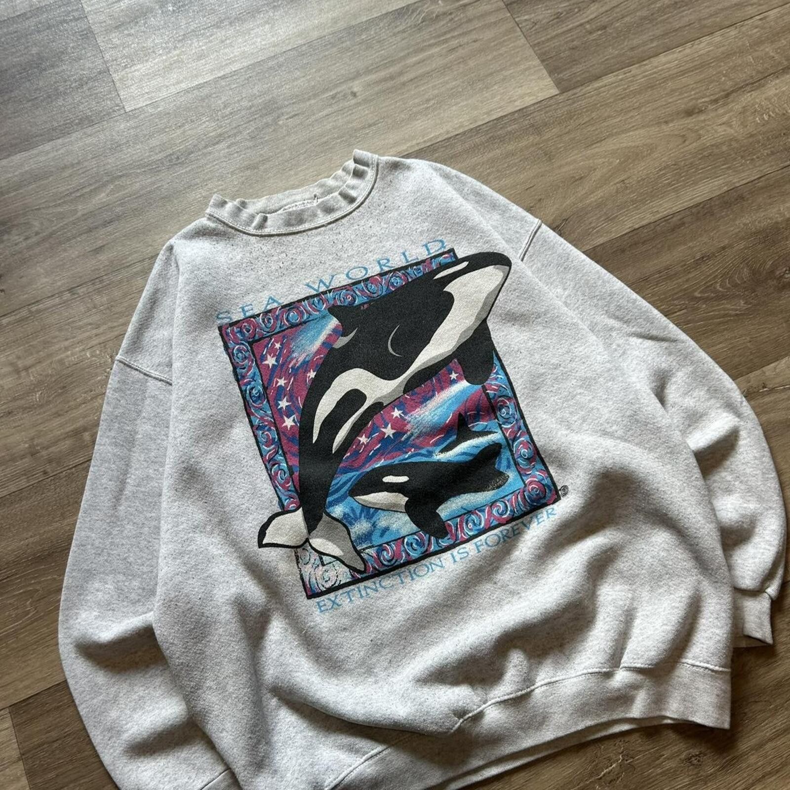 Other Vintage 90s Sea World rare grey crewneck sweatshirt size L Size US L / EU 52-54 / 3 - 2 Thumbnail