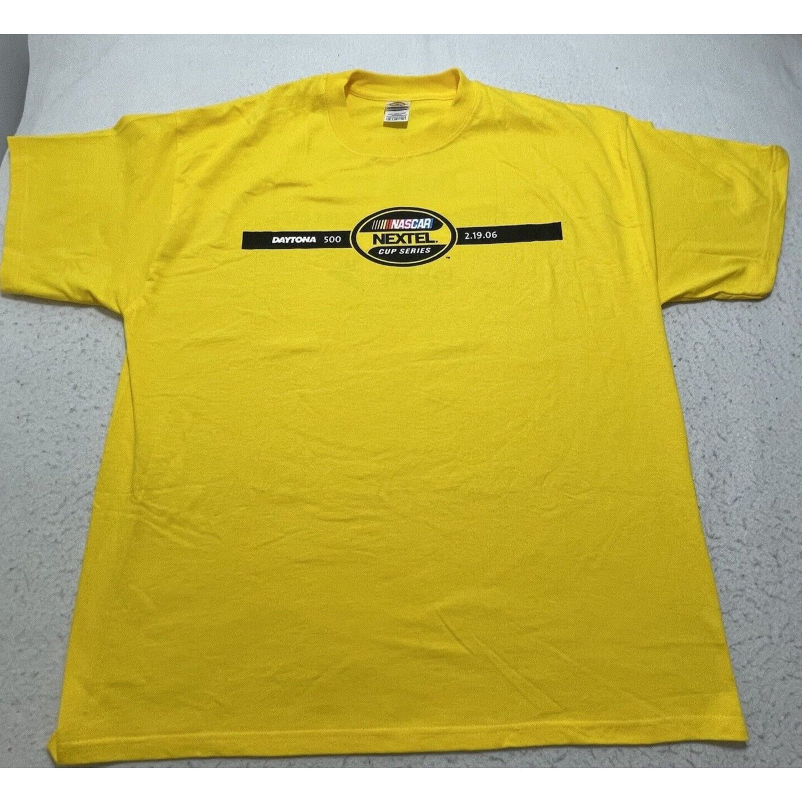 Delta Vintage 2006 NASCAR Daytona 500 Sprint Graphic T Shirt Size US XL / EU 56 / 4 - 1 Thumbnail