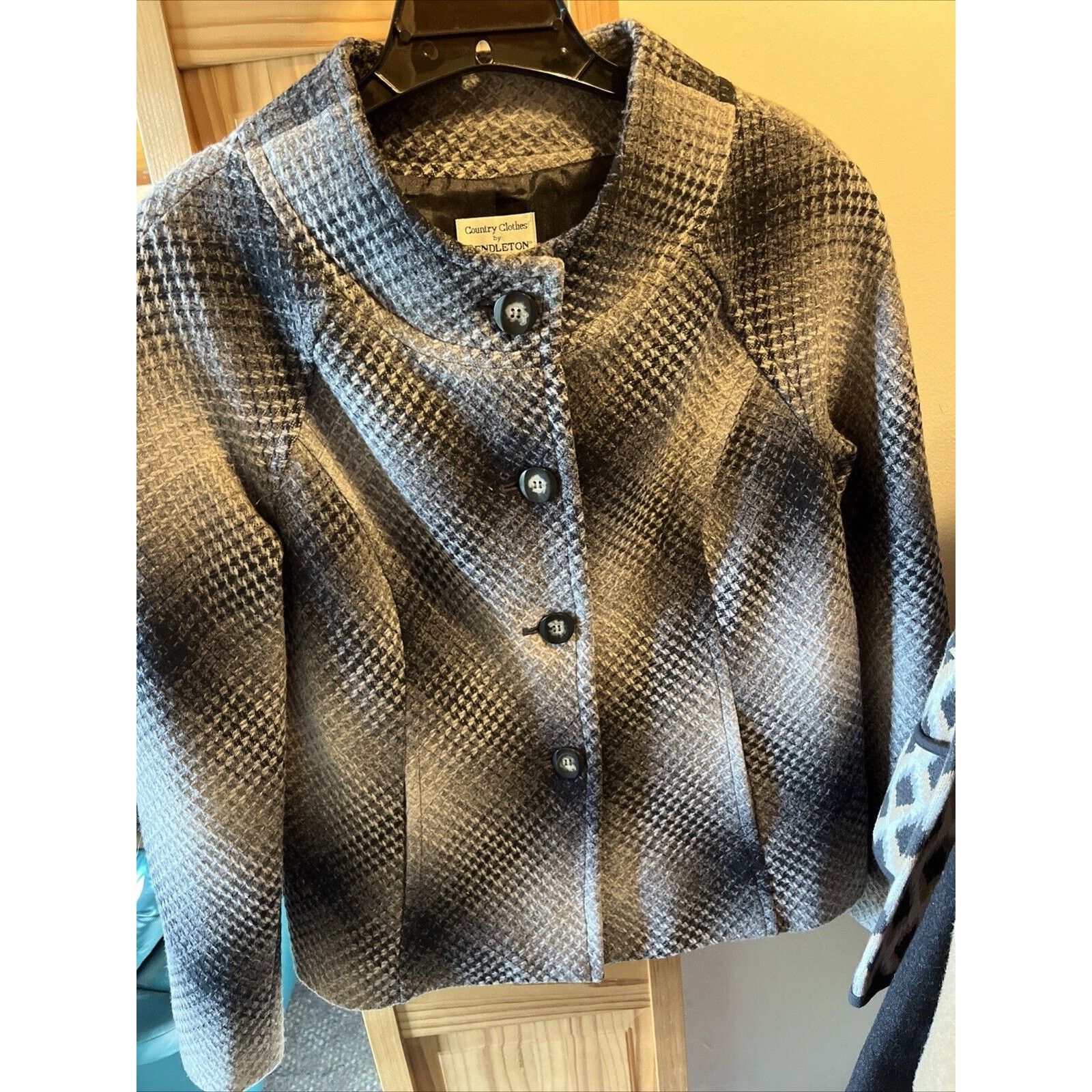 Pendleton Pendleton Country Women’s 14 Gray Coat Wool LS 4 Button Y2K Size XL / US 12-14 / IT 48-50 - 11 Thumbnail