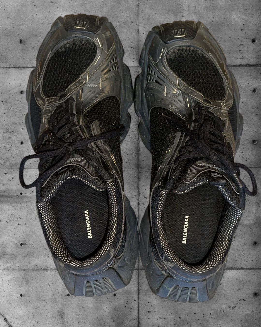 Balenciaga Balenciaga Stapler Sneakers Black Grey 43 Distressed Size US 10 / EU 43 - 4 Thumbnail