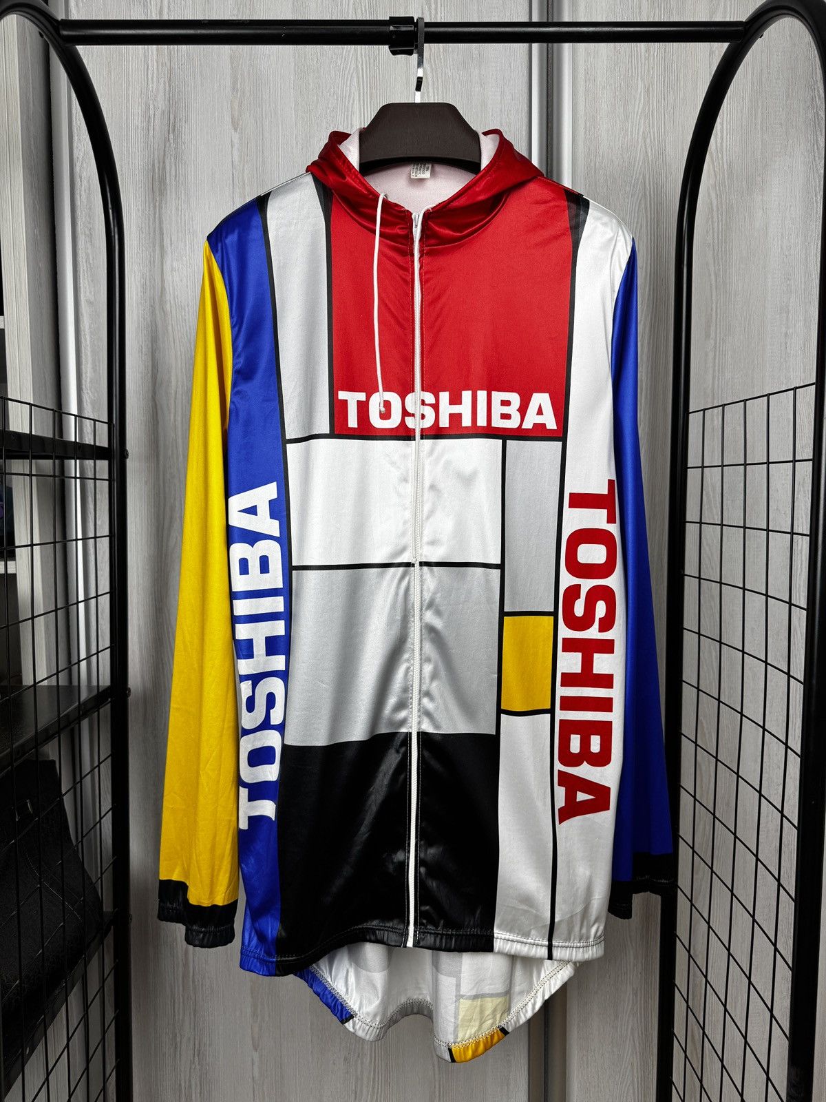 Vintage Vintage 70s 80s Toshiba Mens warm cycling hoded jacket 5 Size US XL / EU 56 / 4 - 1 Thumbnail