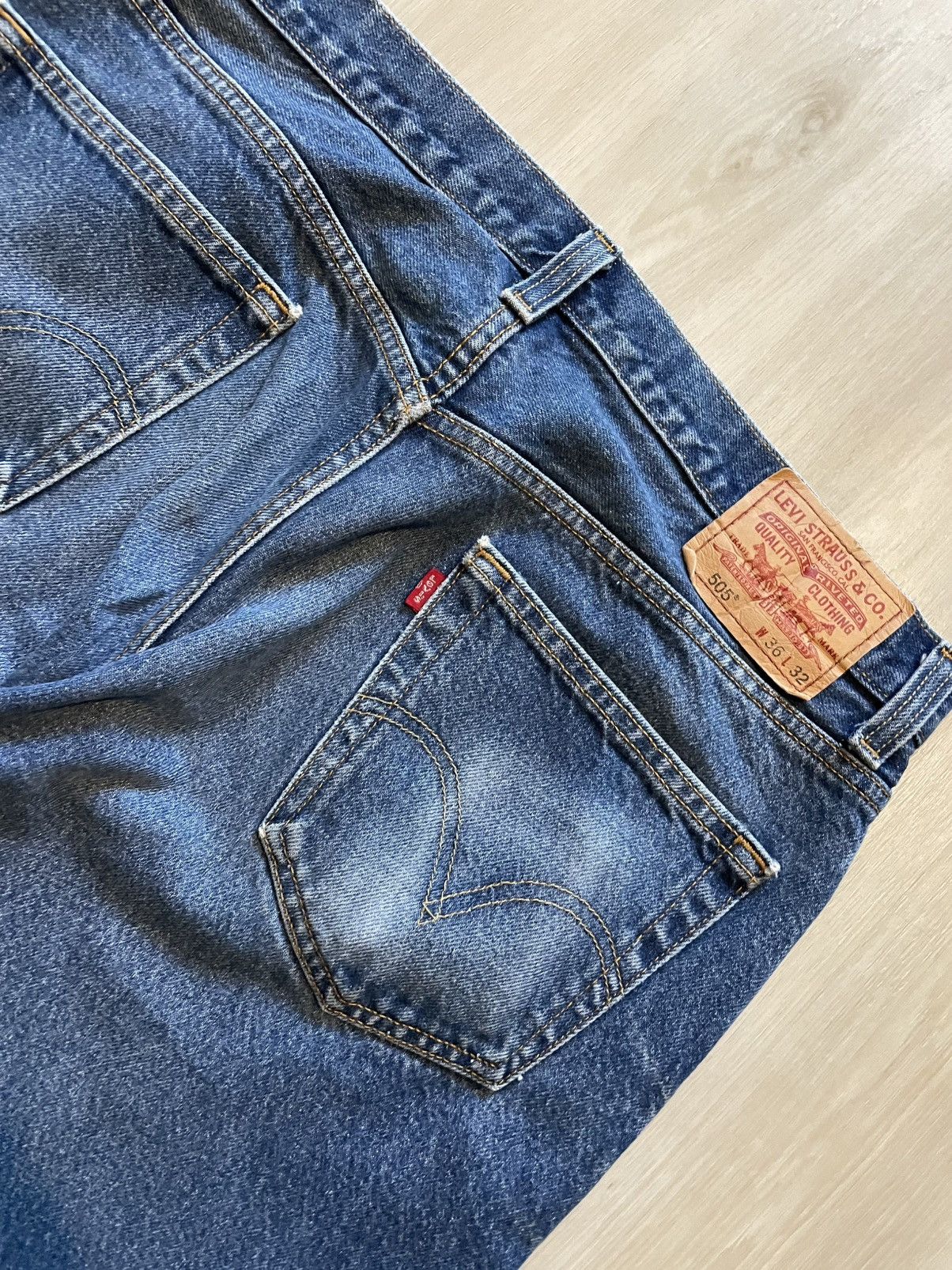 Levi's VTG Y2K 02 Levis 505 Regular Fit Straight Leg Sz 36x32 Size US 36 / EU 52 - 3 Thumbnail