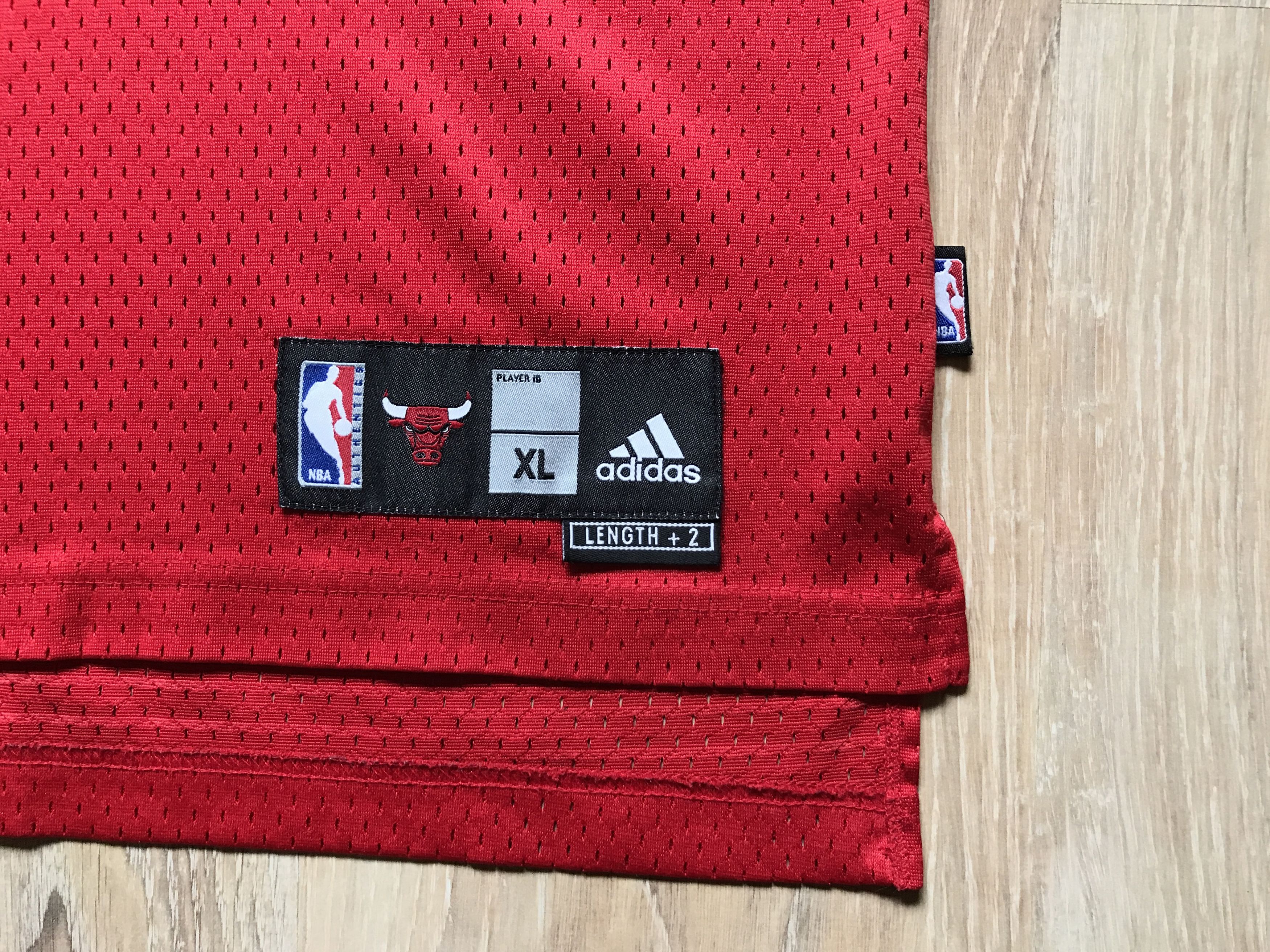 NBA × Vintage Chicago Bulls NBA Thomas #24 Adidas Jersey Size US XL / EU 56 / 4 - 7 Thumbnail