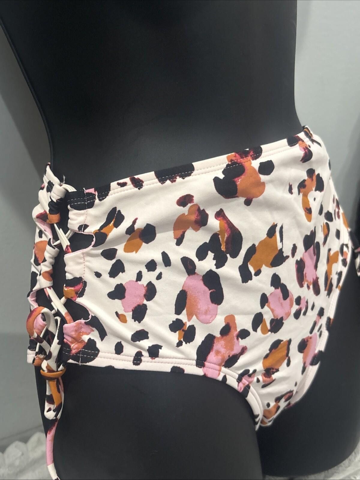 Other Hula Honey bikini bottoms medium pink nwt macys bundle Size ONE SIZE - 4 Thumbnail