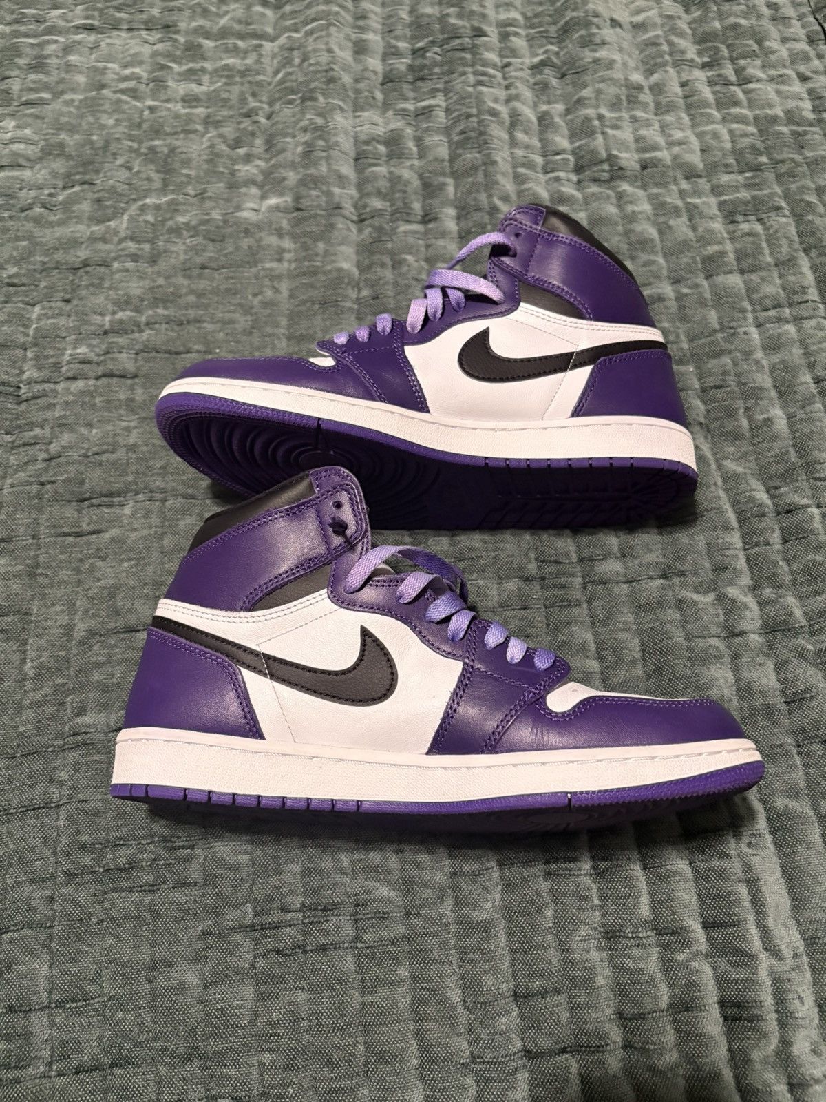 Jordan Brand Air Jordan 1 Court Purple 2.0 Size US 10 / EU 43 - 2 Thumbnail