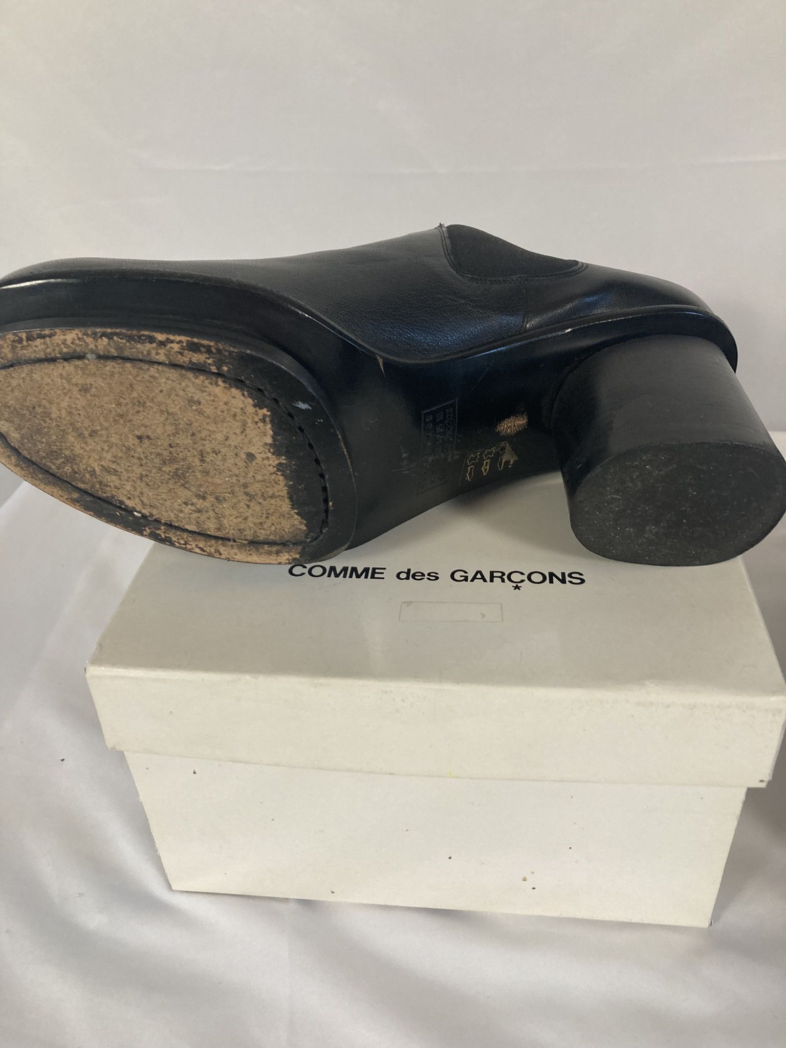 Comme des Garcons VINTAGE Comme des Garçons Black Leather Cylinder Heel Ankle Size US 11 / IT 41 - 2 Thumbnail