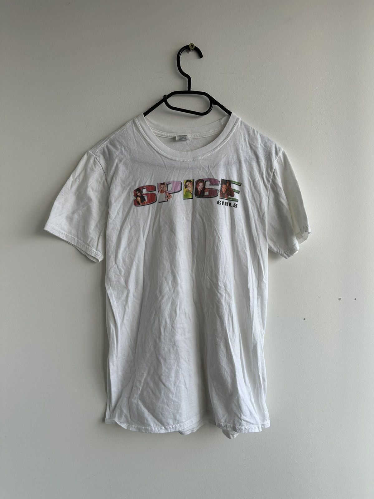 Band Tees VTG Spice Girls White Graphic Print Shirt Size Medium Gildan Size US M / EU 48-50 / 2 - 1 Thumbnail