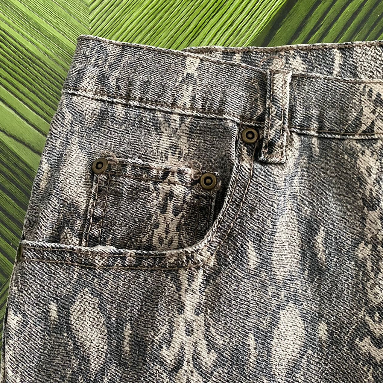 Vintage VINTAGE DIANE GILMAN PANTS SNAKESKIN PRINTED SIZE 16 Size 35" - 5 Thumbnail