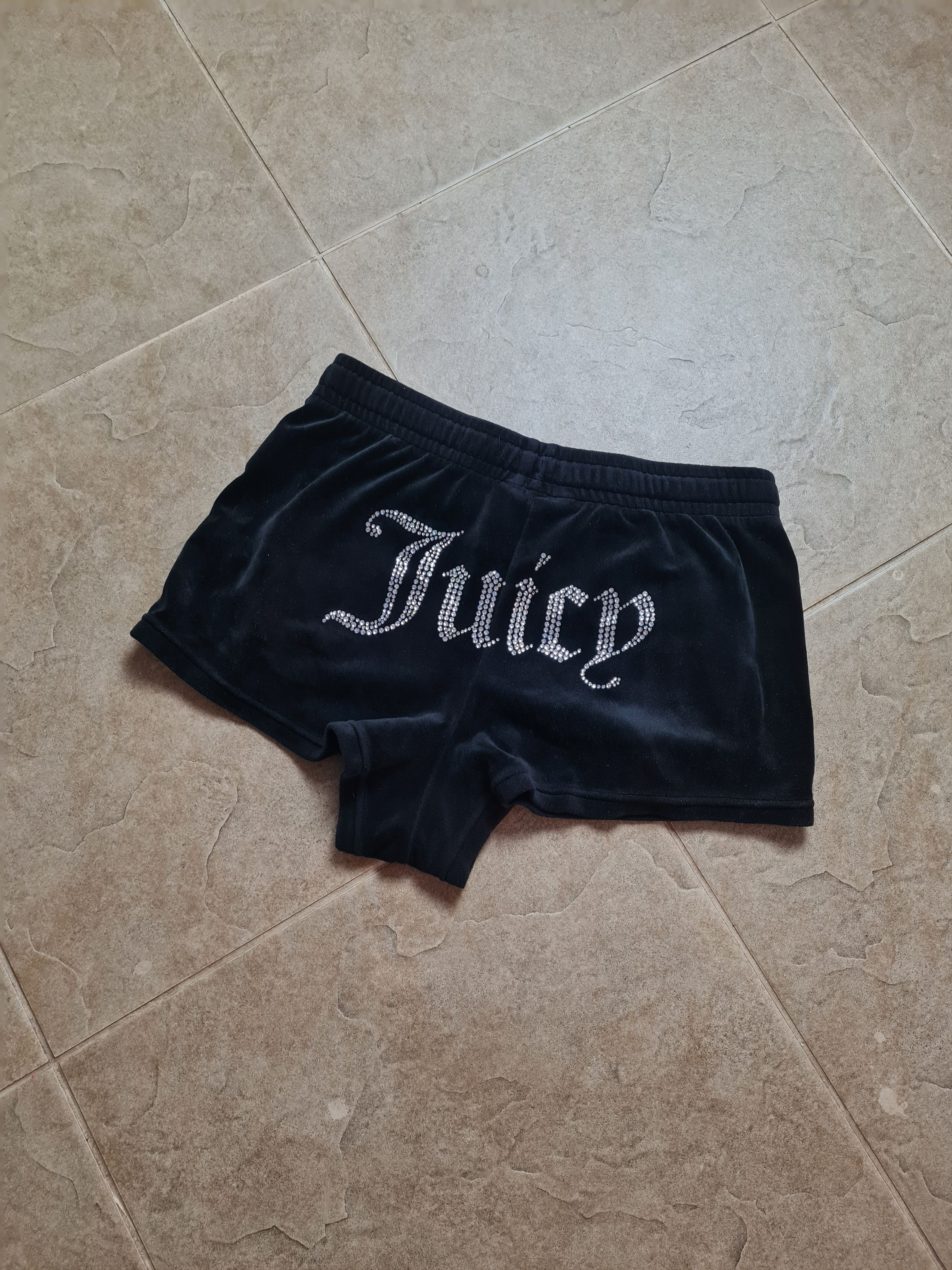 Juicy Couture Juicy Couture Sleepwear Shorts Sz M Velour Black Rhinestones Size 27" / US 4 / IT 40 - 17 Thumbnail