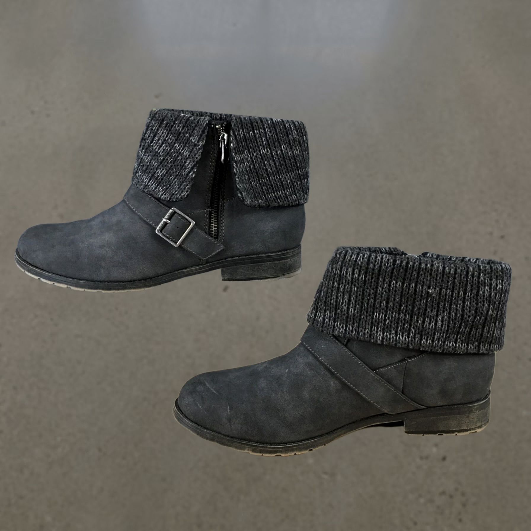 Vintage Rocket Dog Boots Womens 10 Gray Bentley Ankle Booties Knit Buckle Cuffed Sweater Boots Size L / US 10 / IT 46 - 1 Thumbnail