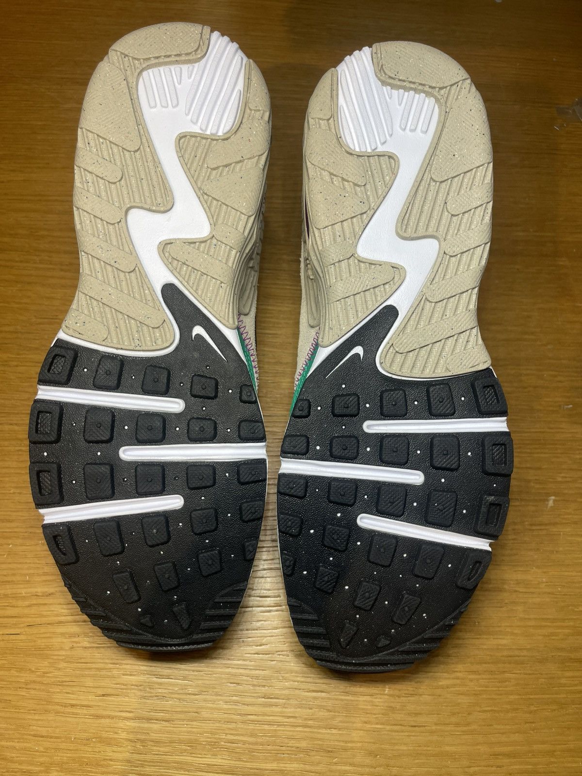 Nike Nike Air Max Excee Size US 11 / IT 41 - 7 Thumbnail