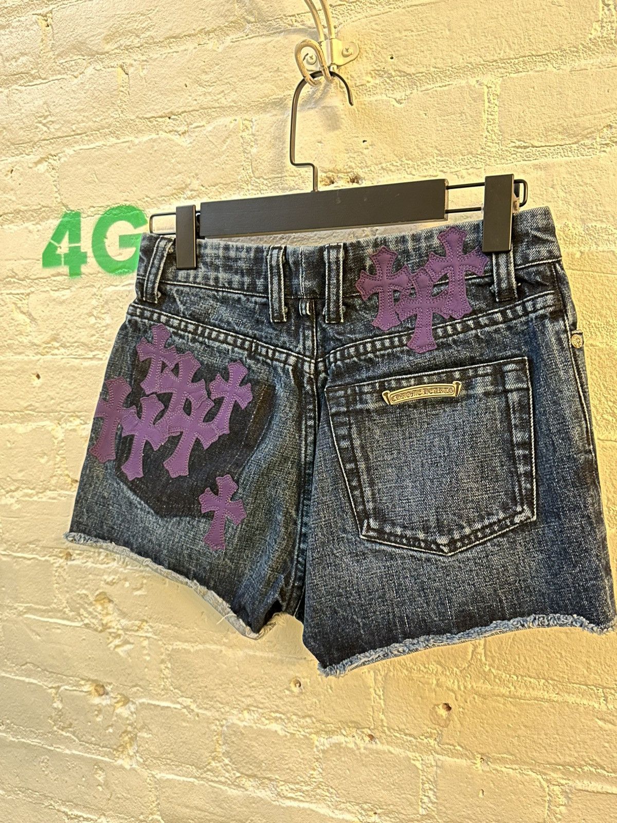 Chrome Hearts CHROME HEARTS SAINT BARTHS PATCH SHORTS Size 26" / US 2 / IT 38 - 1 Thumbnail