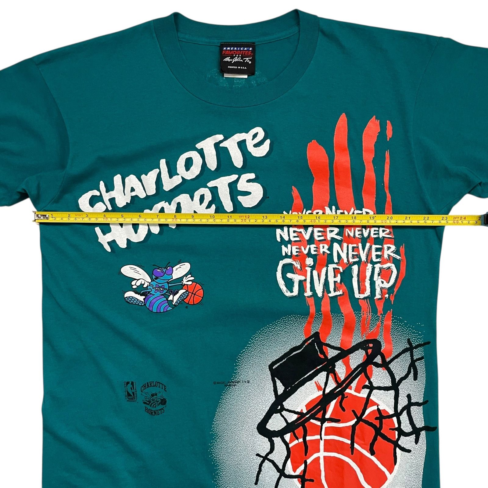 NBA VTG 90s CHARLOTTE HORNET MAGIC JOHNSON T'S AOP T-SHIRT Sz L Size US L / EU 52-54 / 3 - 9 Thumbnail