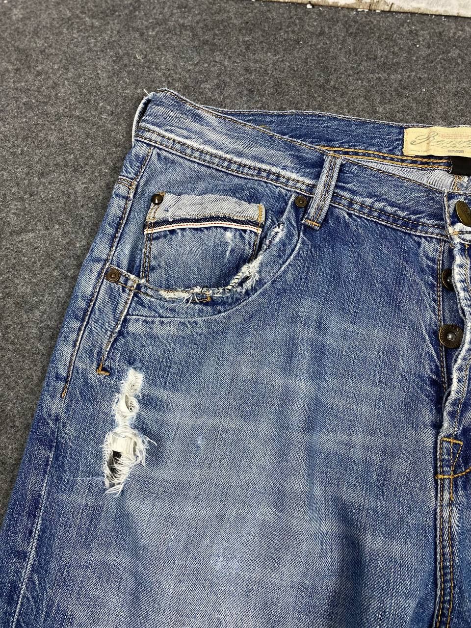 Bershka bershka distressed denim selvedgeon pocket nice design Size US 38 / EU 54 - 12 Thumbnail