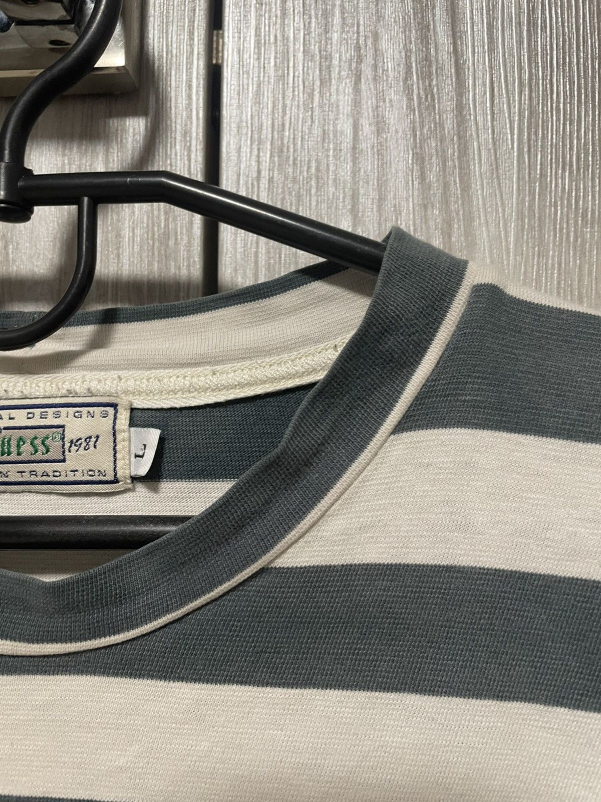Guess × Vintage Vintage 90s Guess Jeans USA Stripes Longsleeve Y2K T Shirt Size US L / EU 52-54 / 3 - 8 Thumbnail