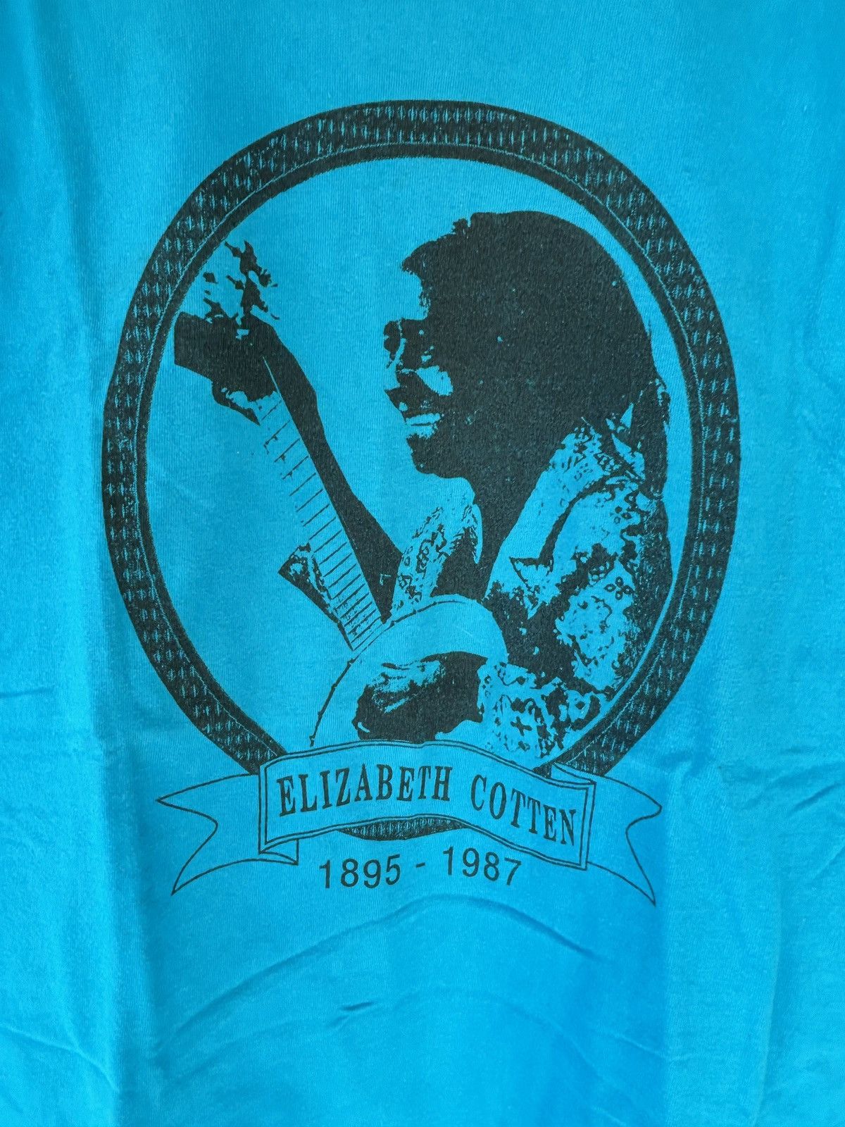 Vintage Vintage 90s Elizabeth Cotten Graphic Tee Size US L / EU 52-54 / 3 - 2 Thumbnail