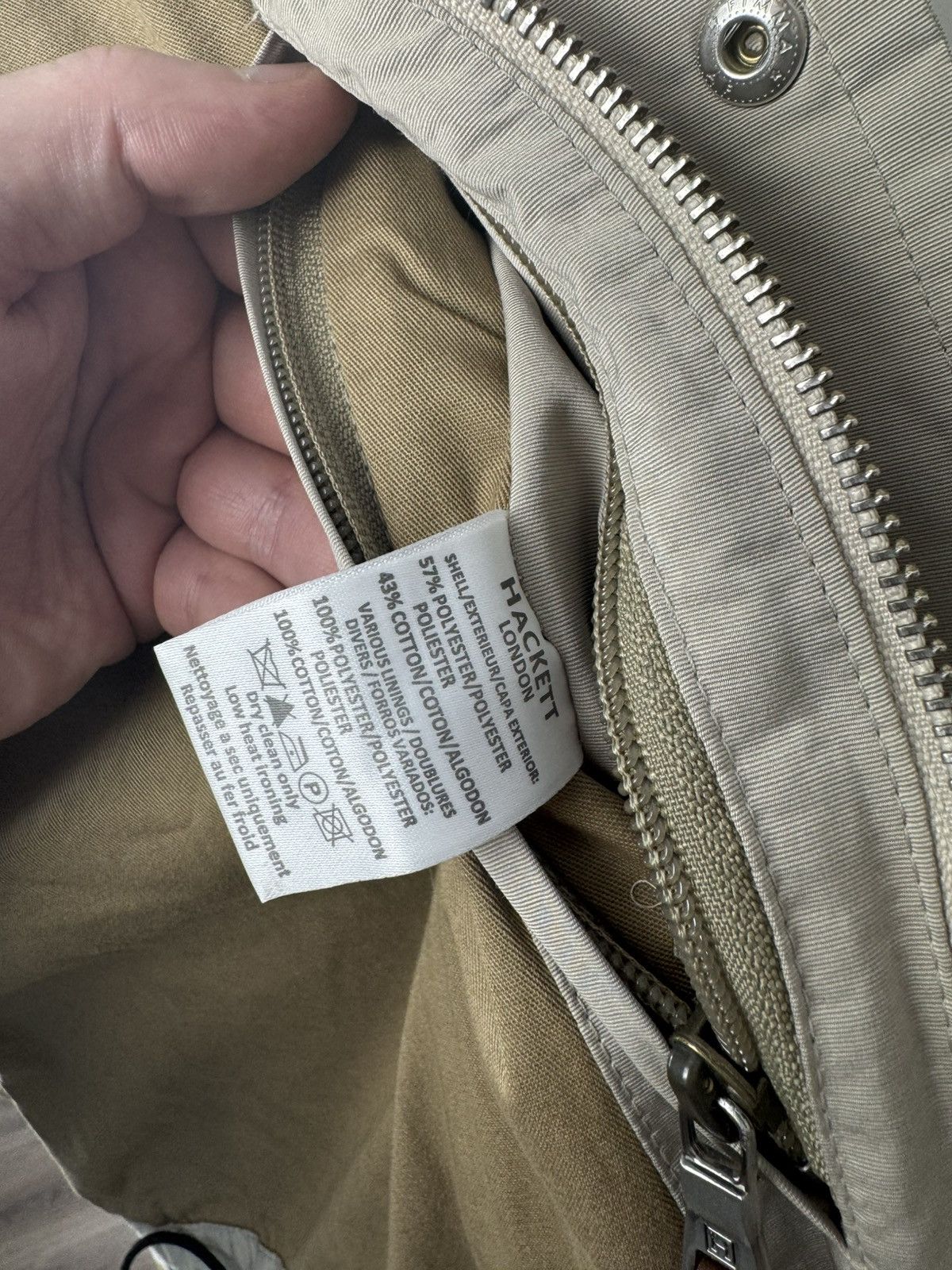 Hackett Men’s Hackett London Field Style Nylon Jacket size L Size US L / EU 52-54 / 3 - 7 Thumbnail