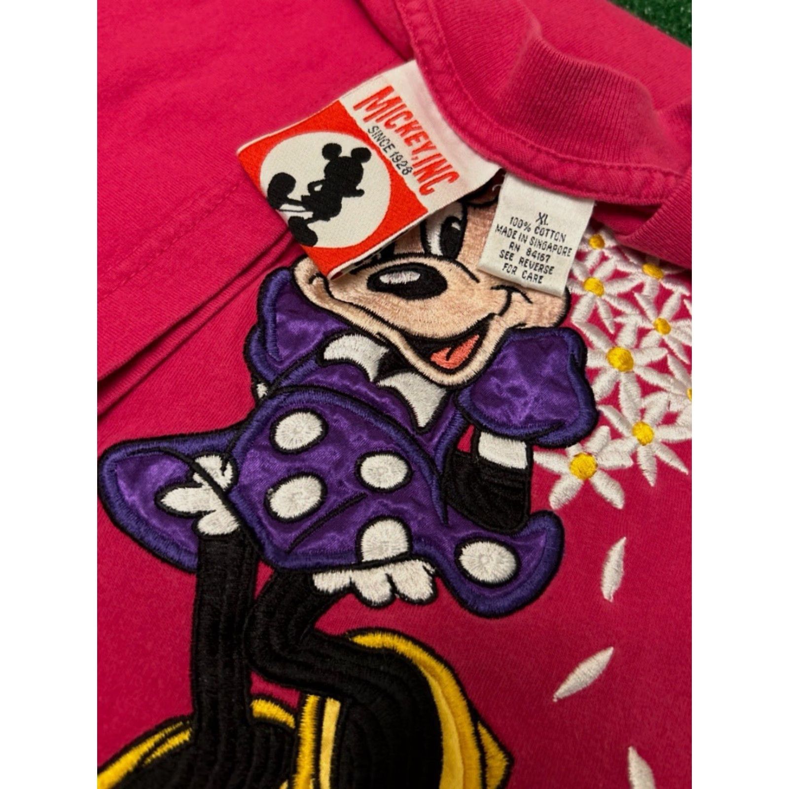 Disney VINTAGE Disney Minnie Mouse Cartoon Embroidered VTG Shirt XL Pink 1990s 90s Womens Men? Size US XL / EU 56 / 4 - 2 Thumbnail
