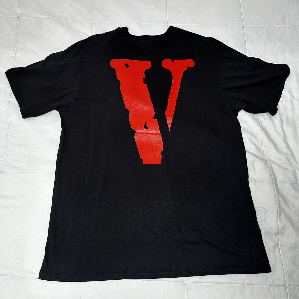 Vlone VLONE OG Staple Black & Red T Shirt Size US XL / EU 56 / 4 - 1 Thumbnail