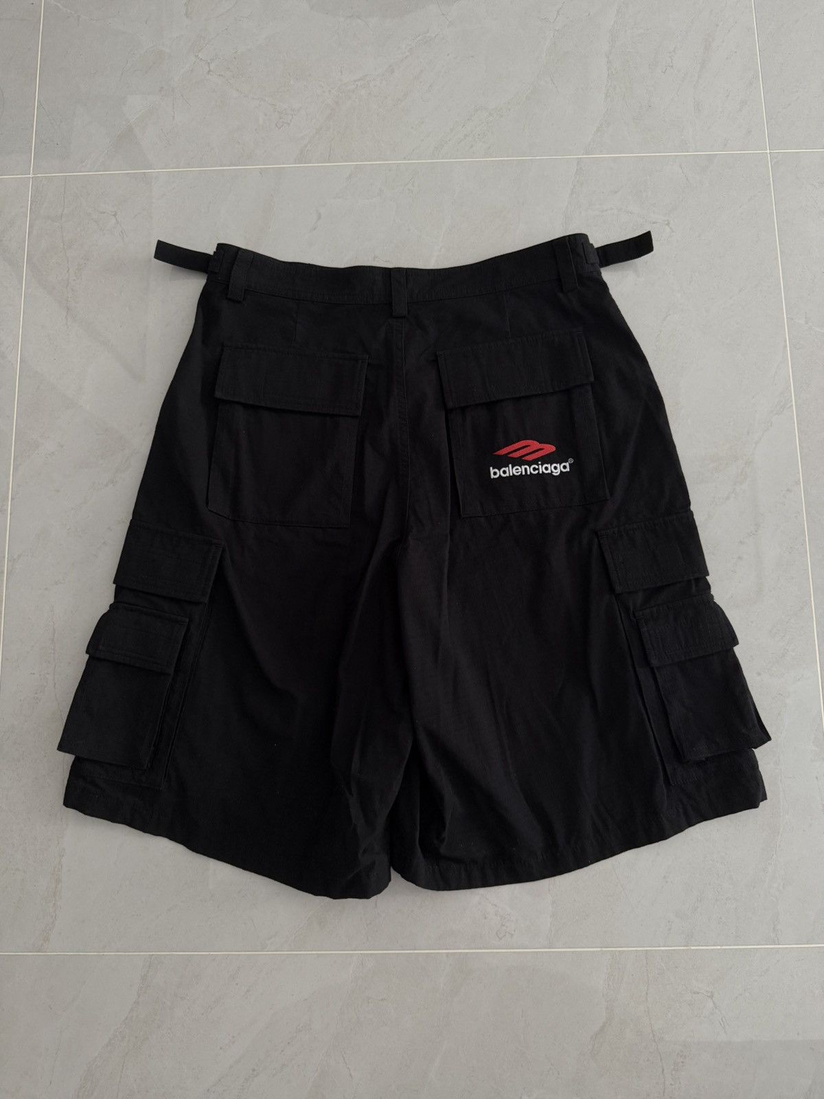 Balenciaga Balenciaga FW23 Cargo Oakley Logo Shorts Sz.48 Size US 32 / EU 48 - 2 Thumbnail