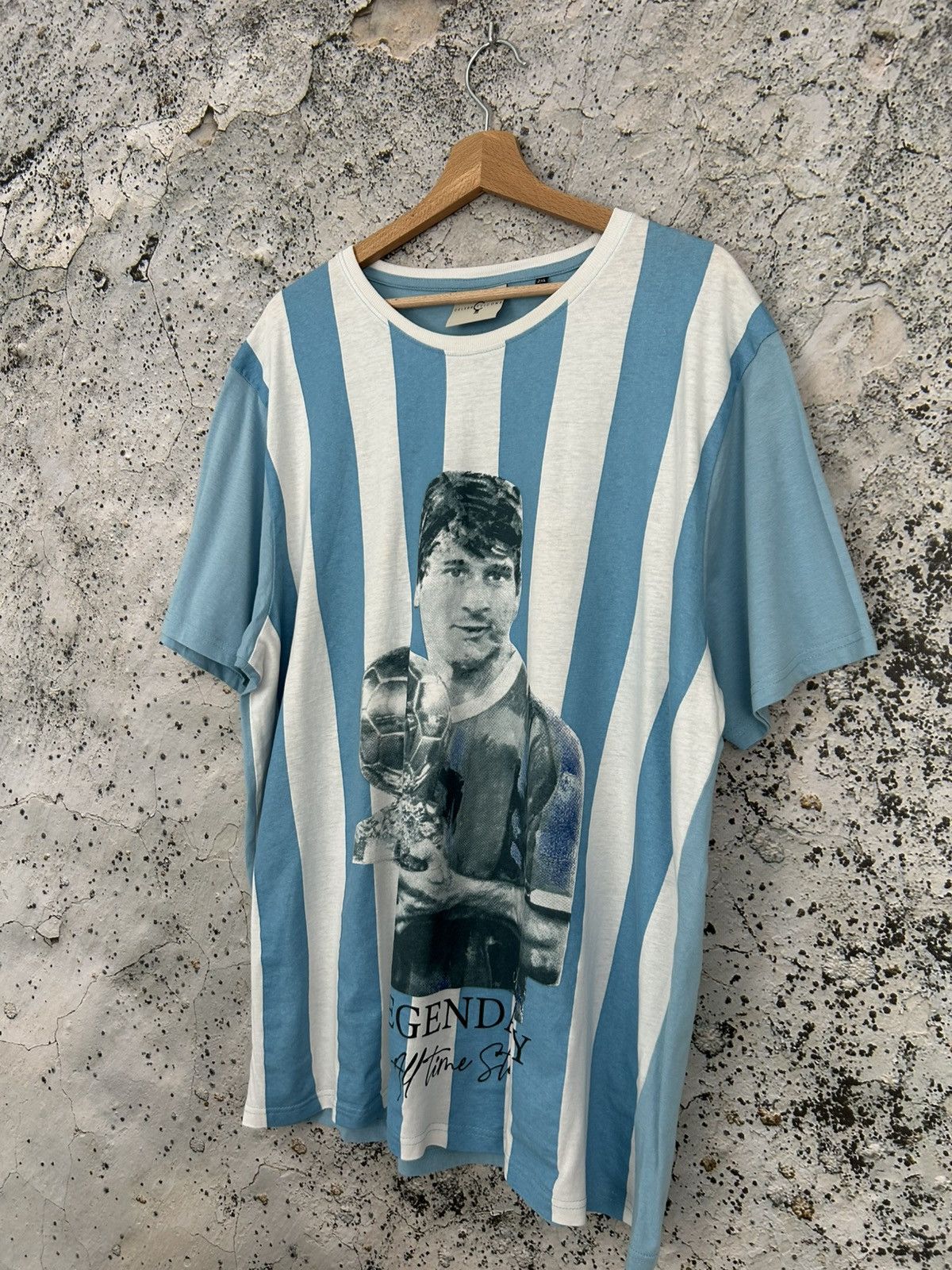 Vintage Celebrity Icons Messi Argentina Blue Stripe Graphic Tee Size US XXL / EU 58 / 5 - 2 Thumbnail